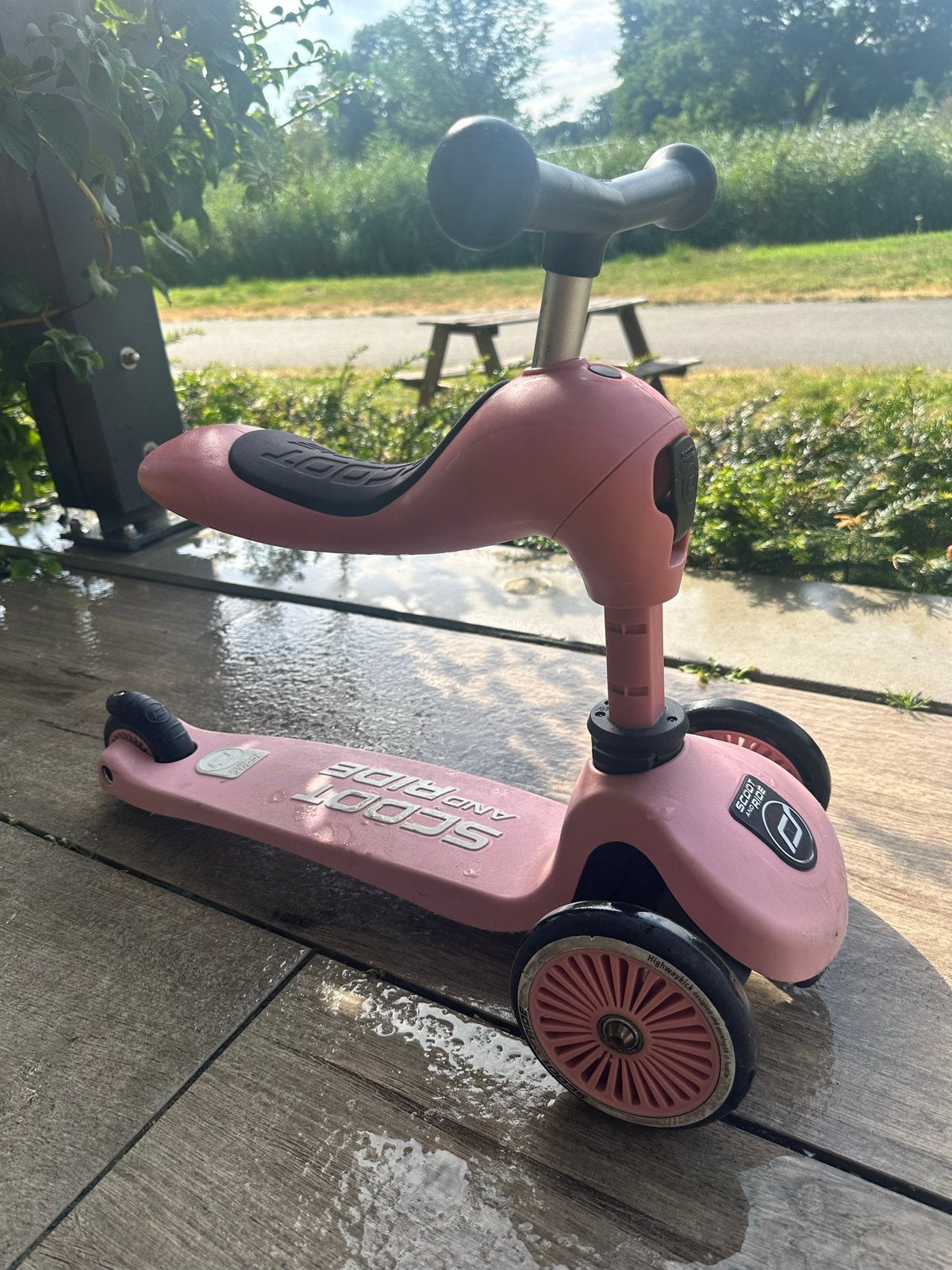 Scoot and Ride Highwaykick 1 - Roze step met zitje, Fietsen en Brommers, Steps, Ophalen, Gebruikt, Gewone step