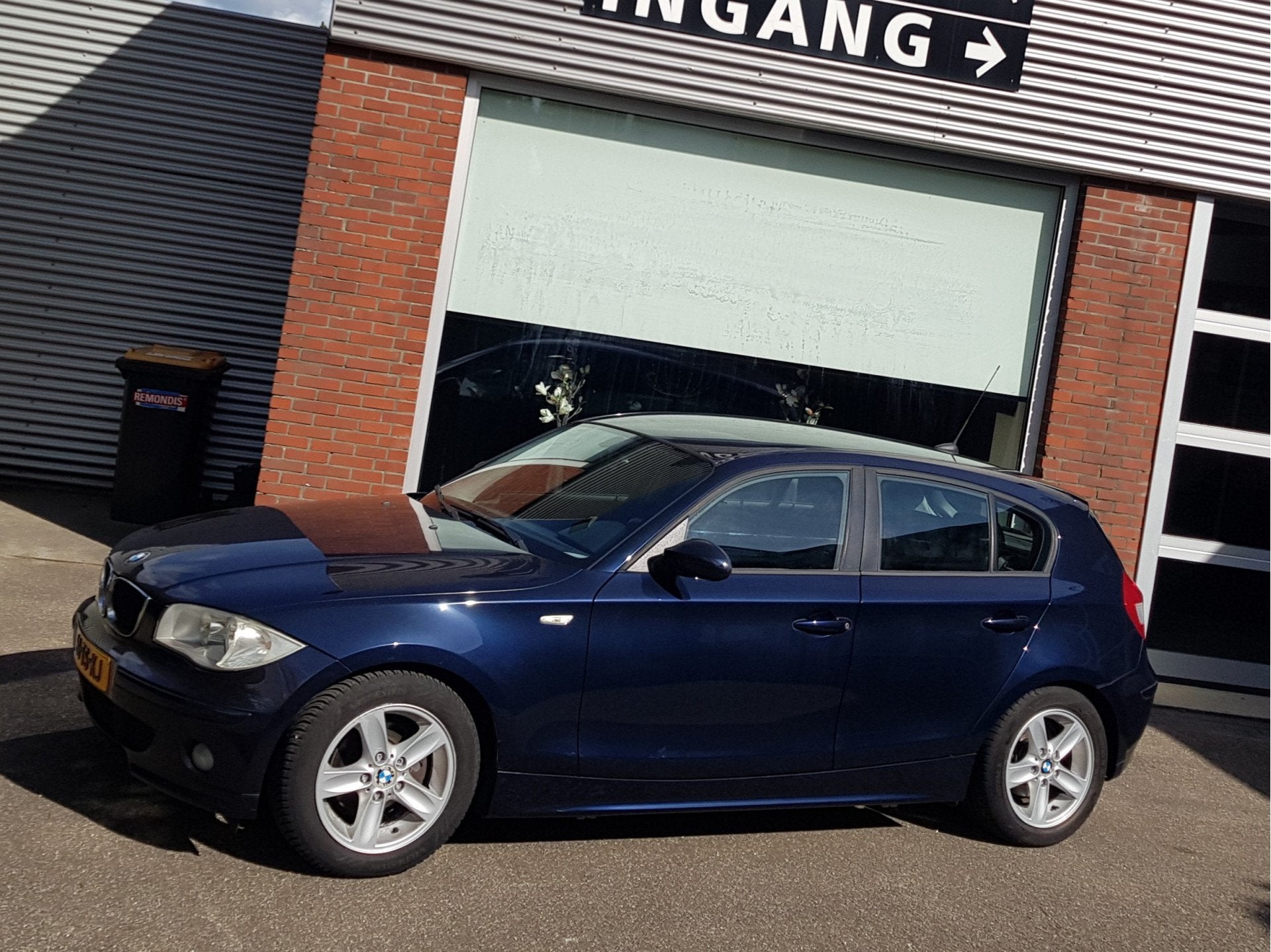 BMW 1-serie 118i 2e Eig 1/2 Leder Sportint Cruise Airco, Auto's, 1-Serie, Achterwielaandrijving, 4 cilinders, Blauw
