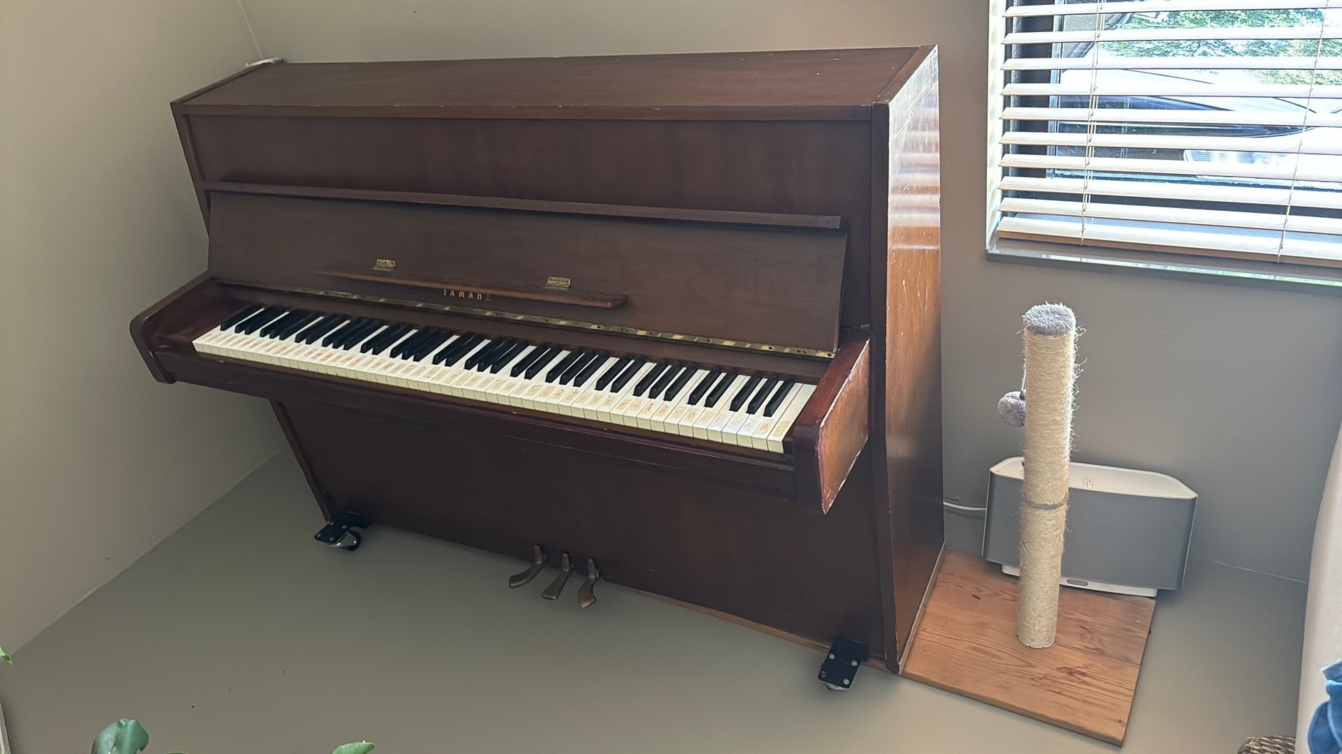 Yamaha M1 akoestische piano, prachtige klankkleur, Muziek en Instrumenten, Piano's, Ophalen of Verzenden, Gebruikt, Bruin, Piano