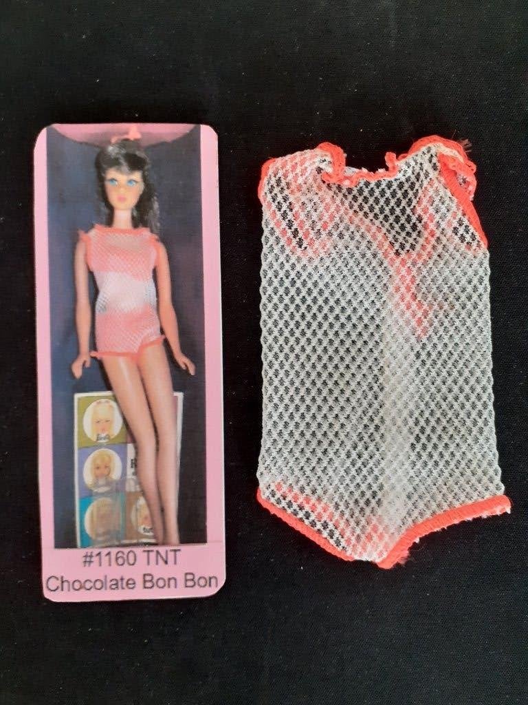 vintage Barbie badpak TNT Chocolate Bon Bon (1967), Verzenden, Gebruikt, Kleertjes
