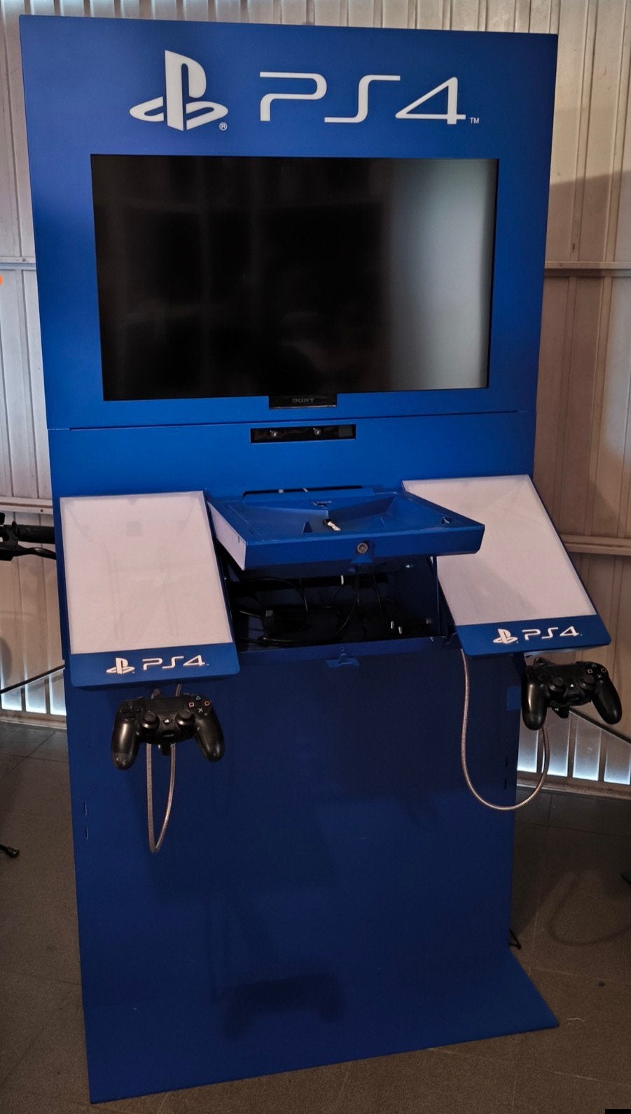 PS4 demopod kiosk, Spelcomputers en Games, Spelcomputers | Sony PlayStation 2, Ophalen, Gebruikt, Blauw, Phat