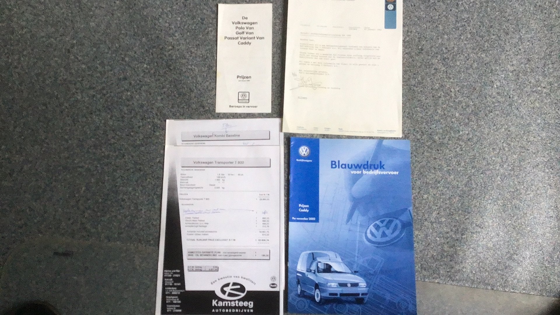 VOLKSWAGEN FOLDERS VAN ALLES WAT 1982 ,1985, 2002, Ophalen of Verzenden, Zo goed als nieuw, Volkswagen