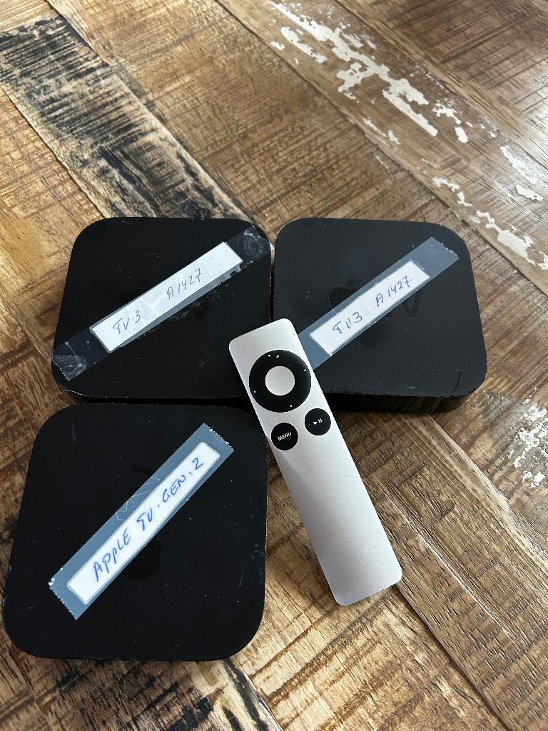 Partij Apple TV’s: 2x Gen 3 + 1x Gen 2, Ophalen of Verzenden, Gebruikt, Minder dan 500 GB