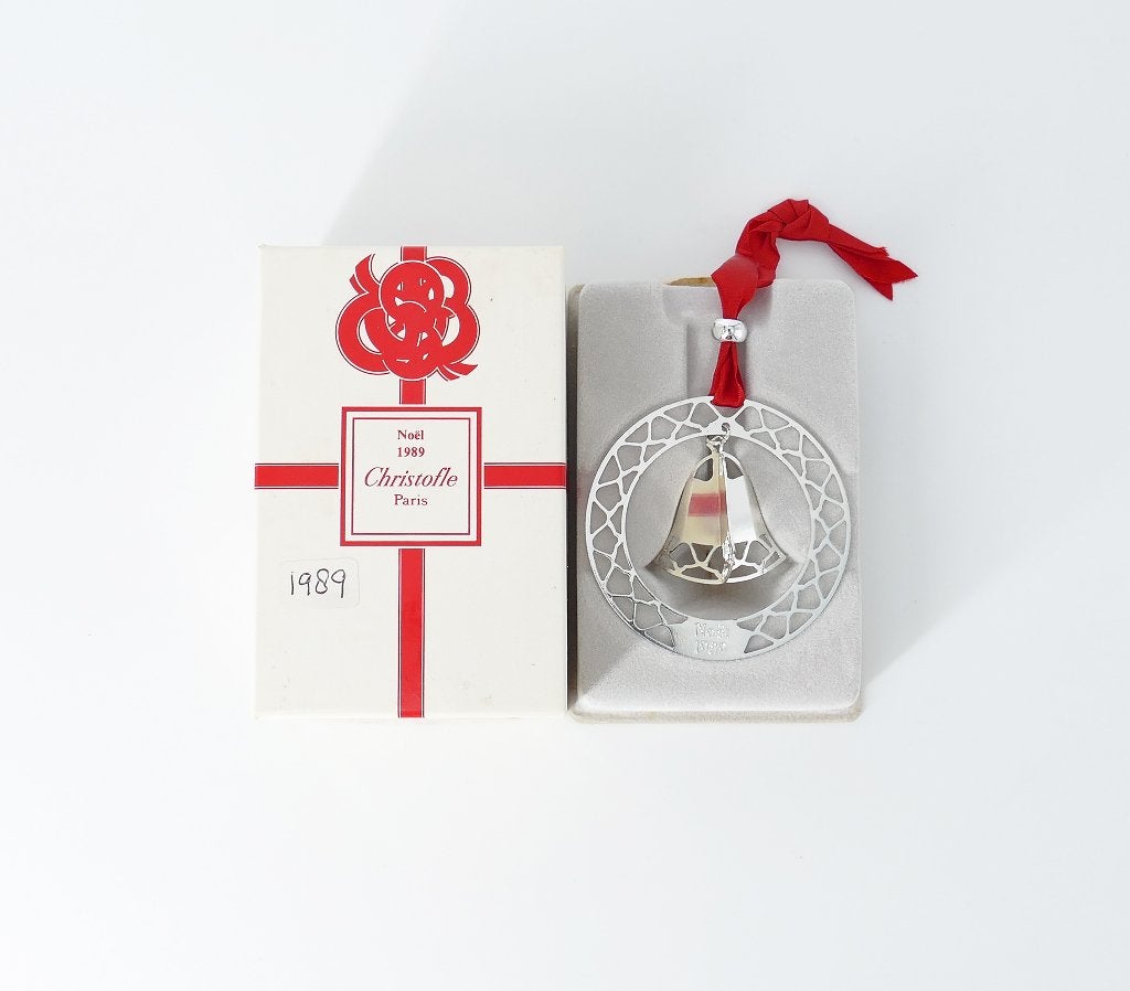 Christofle 1989 Kerstbel ornament met lint - in doos, Antiek en Kunst, Antiek | Goud en Zilver, Ophalen of Verzenden, Zilver