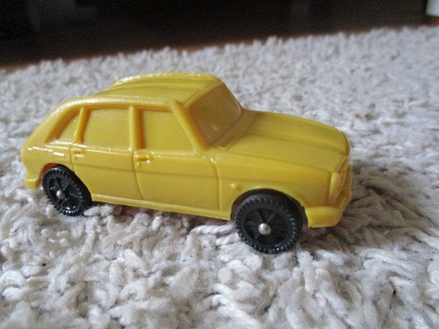 vintage Vinyl Line Germany 1/43 renault 16, Hobby en Vrije tijd, Modelauto's | 1:43, Ophalen of Verzenden, Gebruikt, Auto, Overige merken