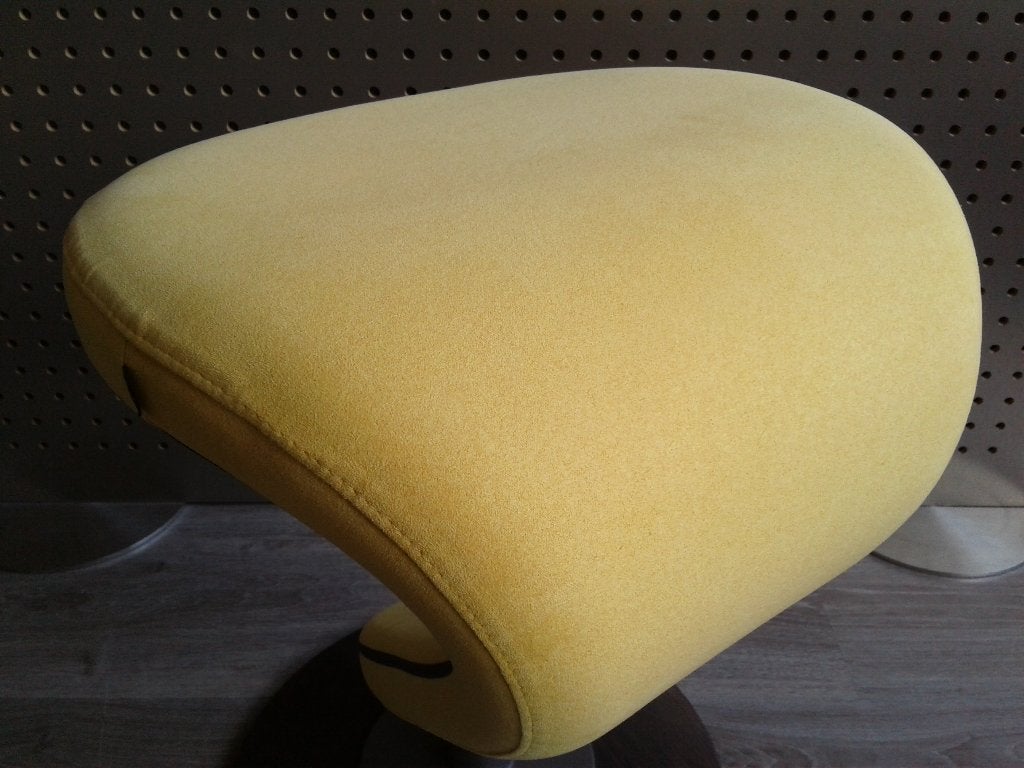 Variér (Stokke) Peel Hocker (Zachtgeel), Zeer Mooi!, Huis en Inrichting, Fauteuils, Minder dan 50 cm, Ophalen of Verzenden, Zo goed als nieuw