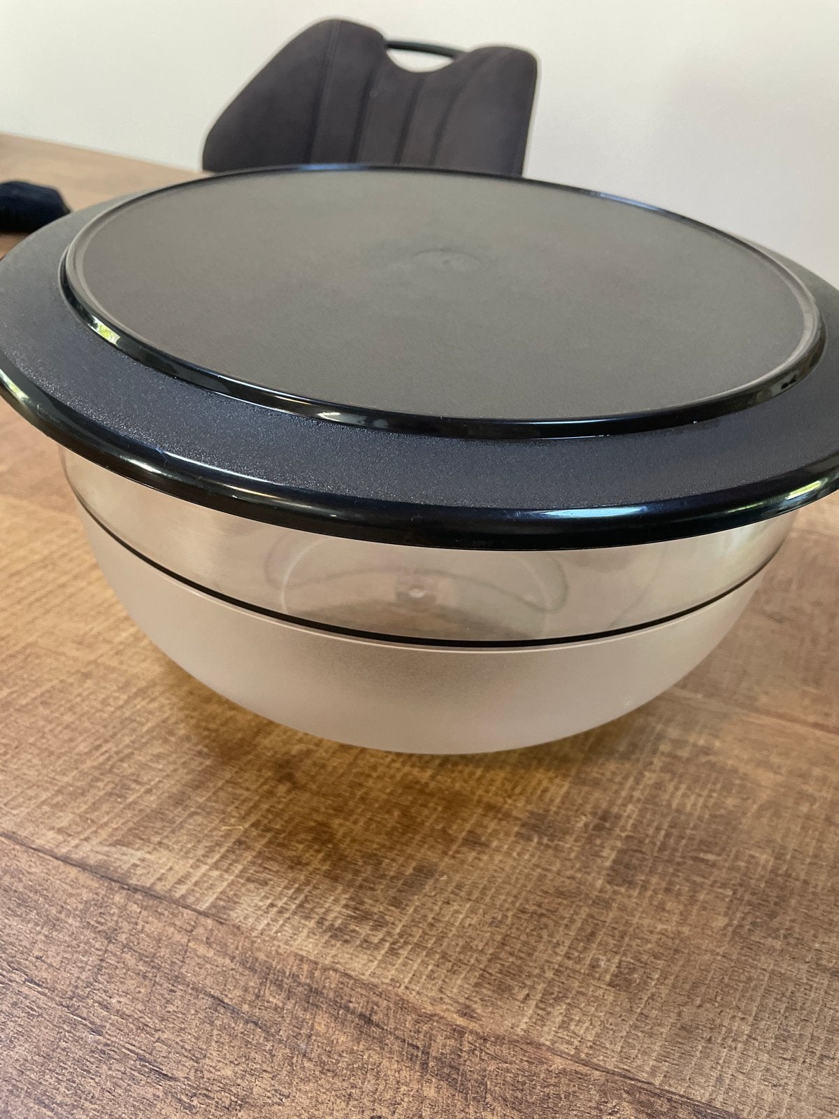 Grote Tupperware schaal met deksel - 6 liter inhoud, Gebruikt, Overige kleuren, Schaal, Ophalen of Verzenden