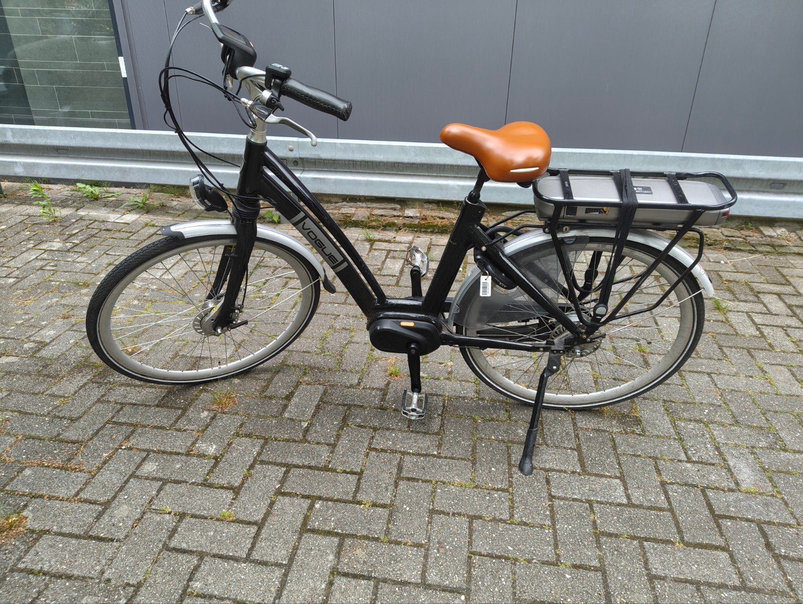 nette Vogue city e-bike met middenmotor (1660km), Minder dan 10 versnellingen, Aluminium, 49 tot 53 cm, Zo goed als nieuw