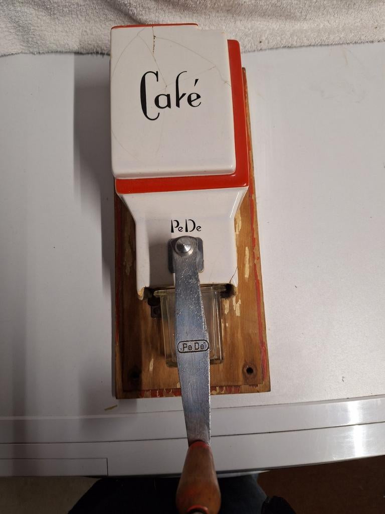 Vintage/brocante wandkoffiemolen, met glaasje zonder deksel., Ophalen of Verzenden