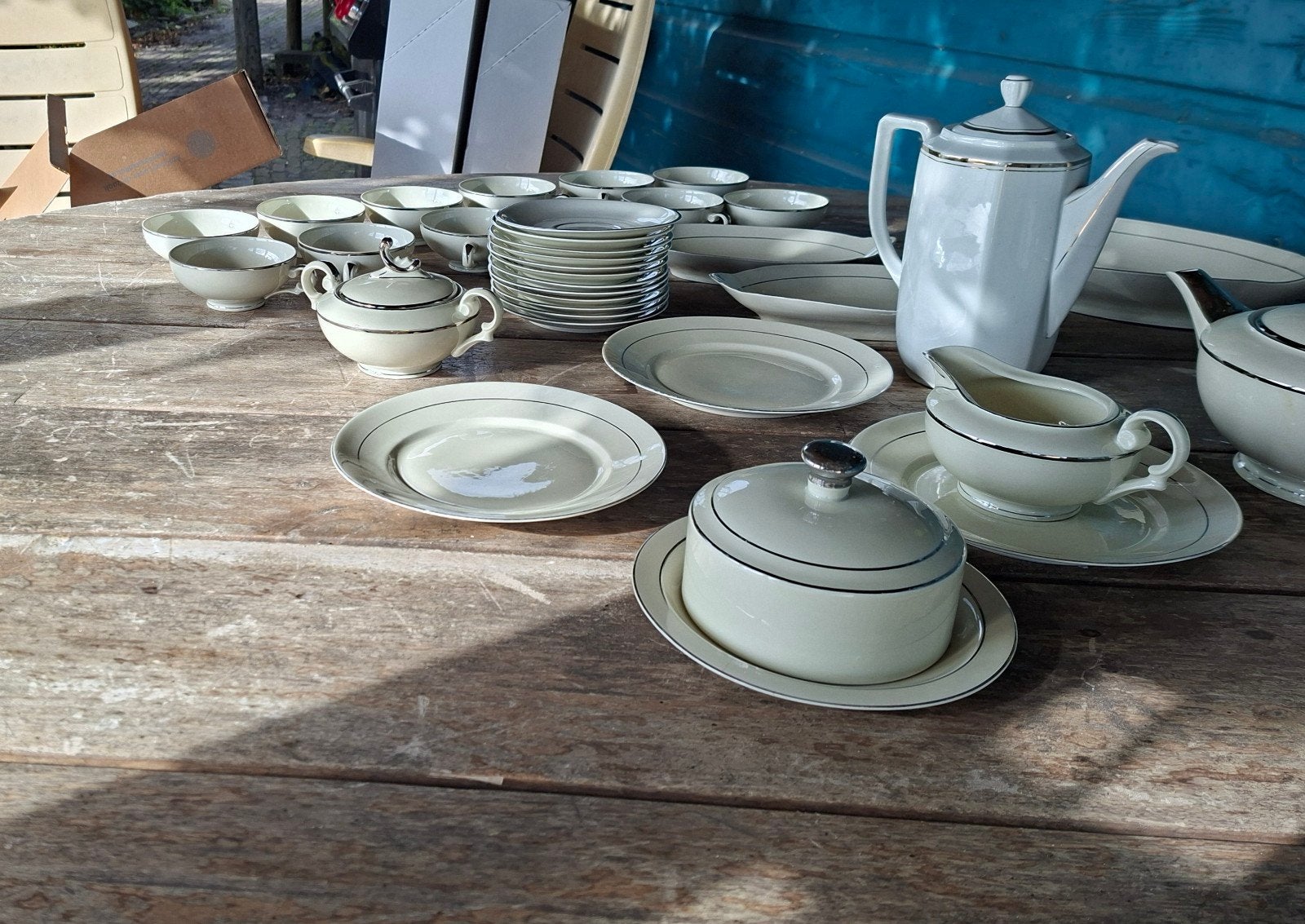 antiek servies, Ophalen