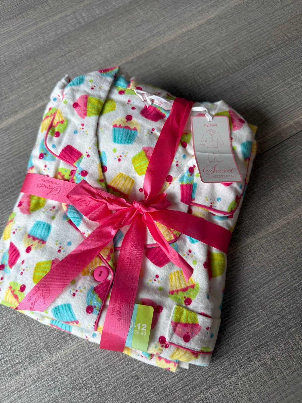 Nieuwe Dames Flanellen Pyjama Maat 38/40 - Cupcake Print, Kleding | Dames, Pyjama's, Ophalen of Verzenden, Nieuw, Maat 38/40 (M)