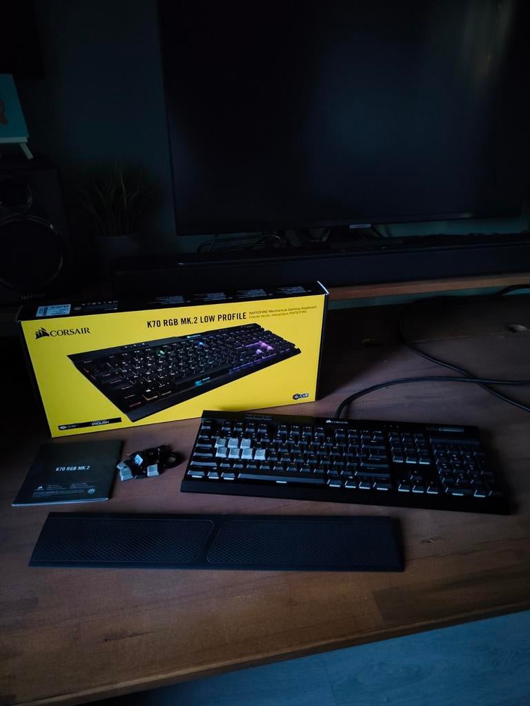 Gaming toetsenbord Corsair K70 RGB MK.2 LOW PROFILE, Ophalen of Verzenden, Zo goed als nieuw, Qwerty, Gaming toetsenbord