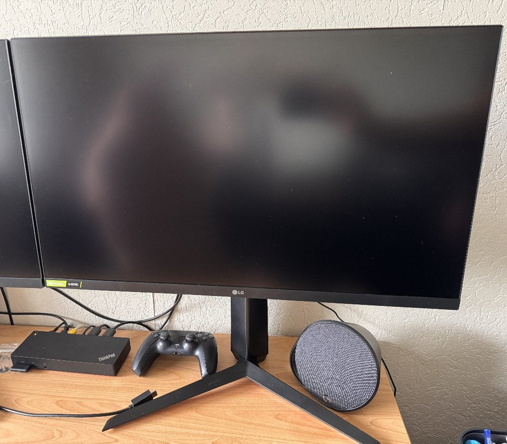 LG UltraGear 27GP850-B + Dubbele Monitor Arm, Computers en Software, Monitoren, IPS, Zo goed als nieuw, 1 tot 2 ms, HDMI