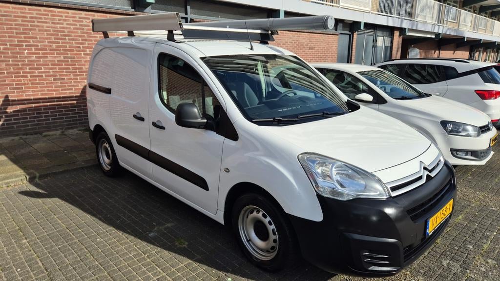 Citroën Berlingo 1.6 HDI 120PK EURO6 airco, Voorwielaandrijving, Stof, 74 pk, 4 cilinders