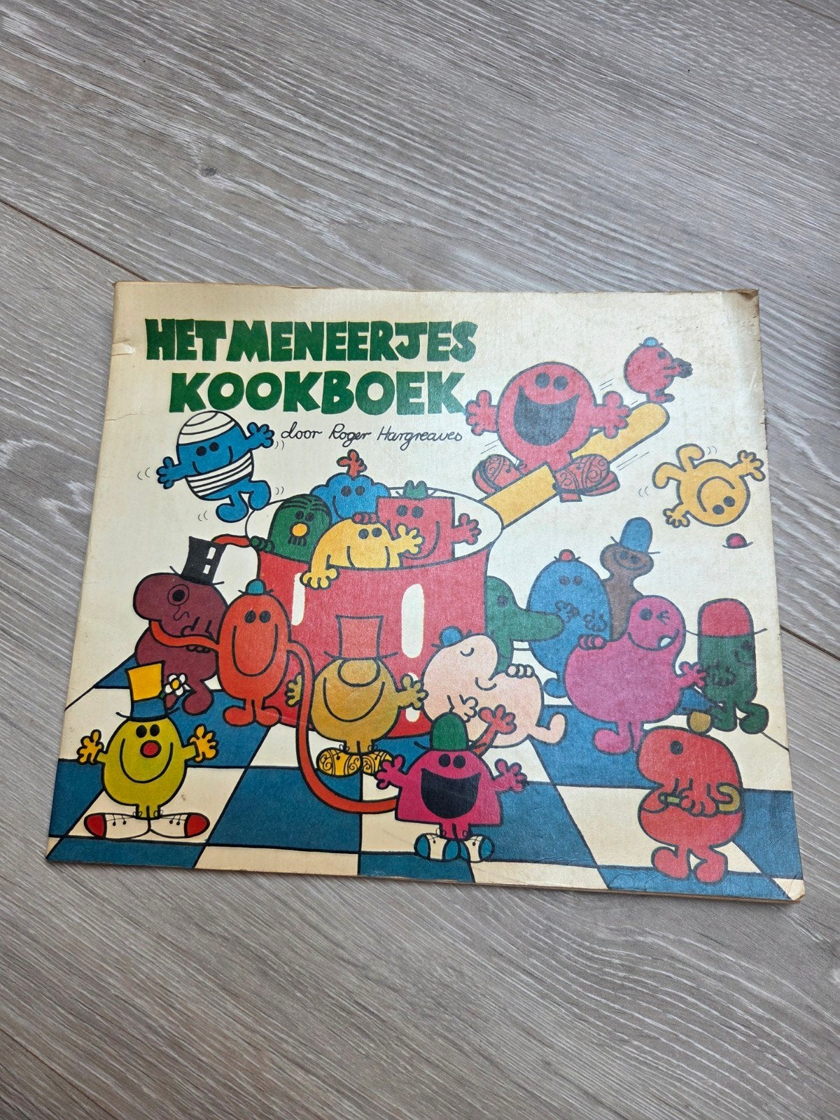 Het Meneertjes Kookboek - Roger Hargreaves, Ophalen of Verzenden, Gelezen, Fictie algemeen