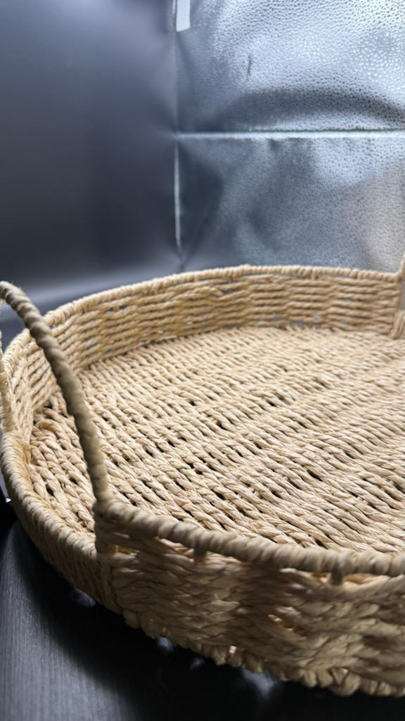Ronde rieten mand/schaal met handvatten, Ophalen of Verzenden, Zo goed als nieuw, Rond, 50 tot 100 cm