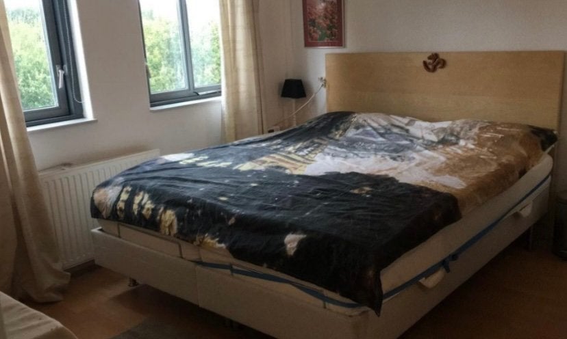 Ruime kamer te huur in Lelystad., Huizen en Kamers, Kamers te huur, 20 tot 35 m², Overige regio's