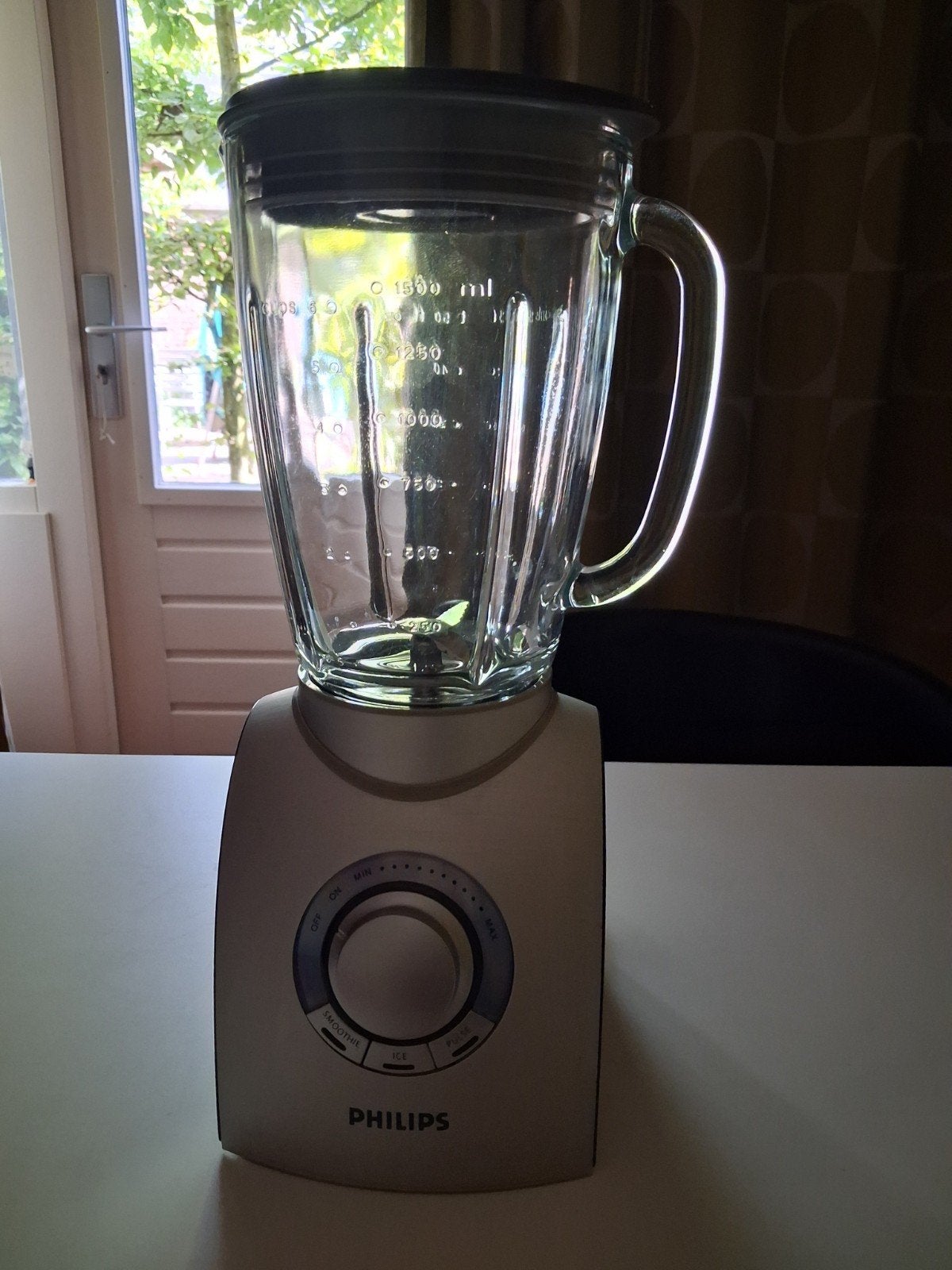 Philips Blender HR2094/90 - Krachtige Keukenmachine, Witgoed en Apparatuur, Ophalen, 1 tot 2 liter, 3 snelheden of meer, Zo goed als nieuw