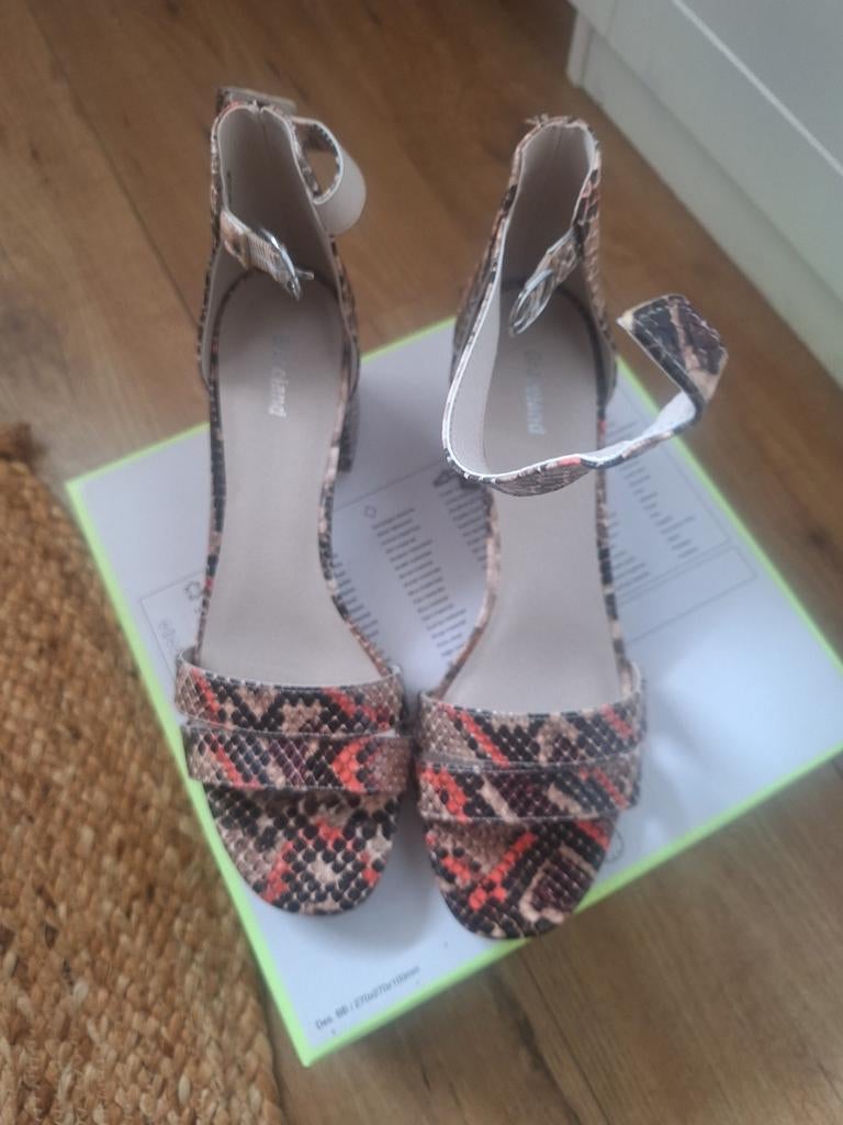 Diverse schoenen en laarzen maat 39 en 40, Ophalen of Verzenden, Nieuw, Overige kleuren
