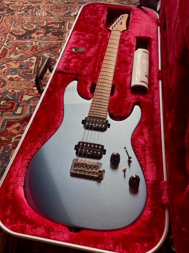 Ibanez AZ2402 ICM prestige, Ophalen of Verzenden, Zo goed als nieuw, Solid body, Ibanez