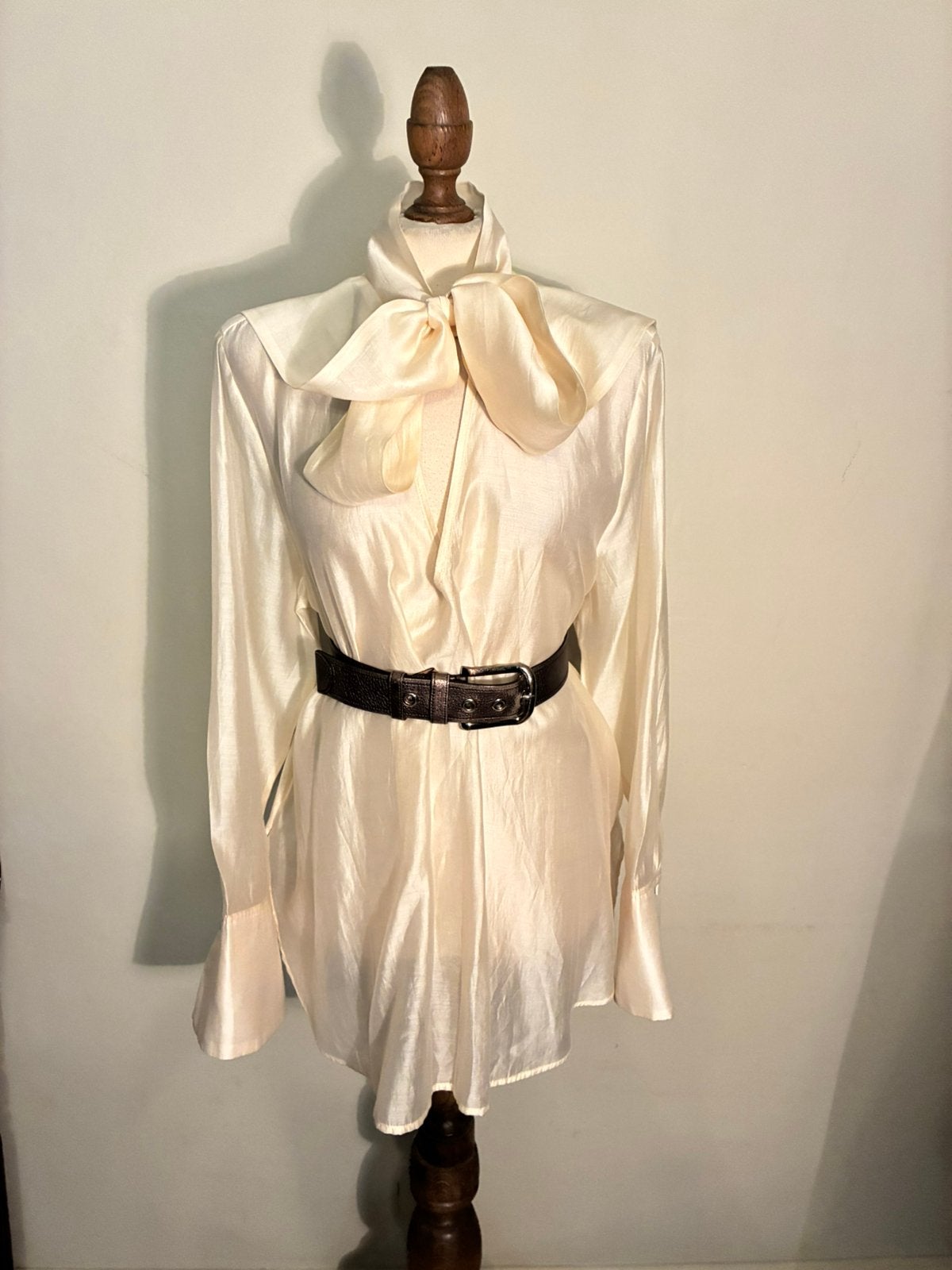VINTAGE BLOUSE/TUNIEK ZIJDE ecru/room, Kleding | Dames, Verzenden, Zo goed als nieuw, Maat 42/44 (L), Overige kleuren