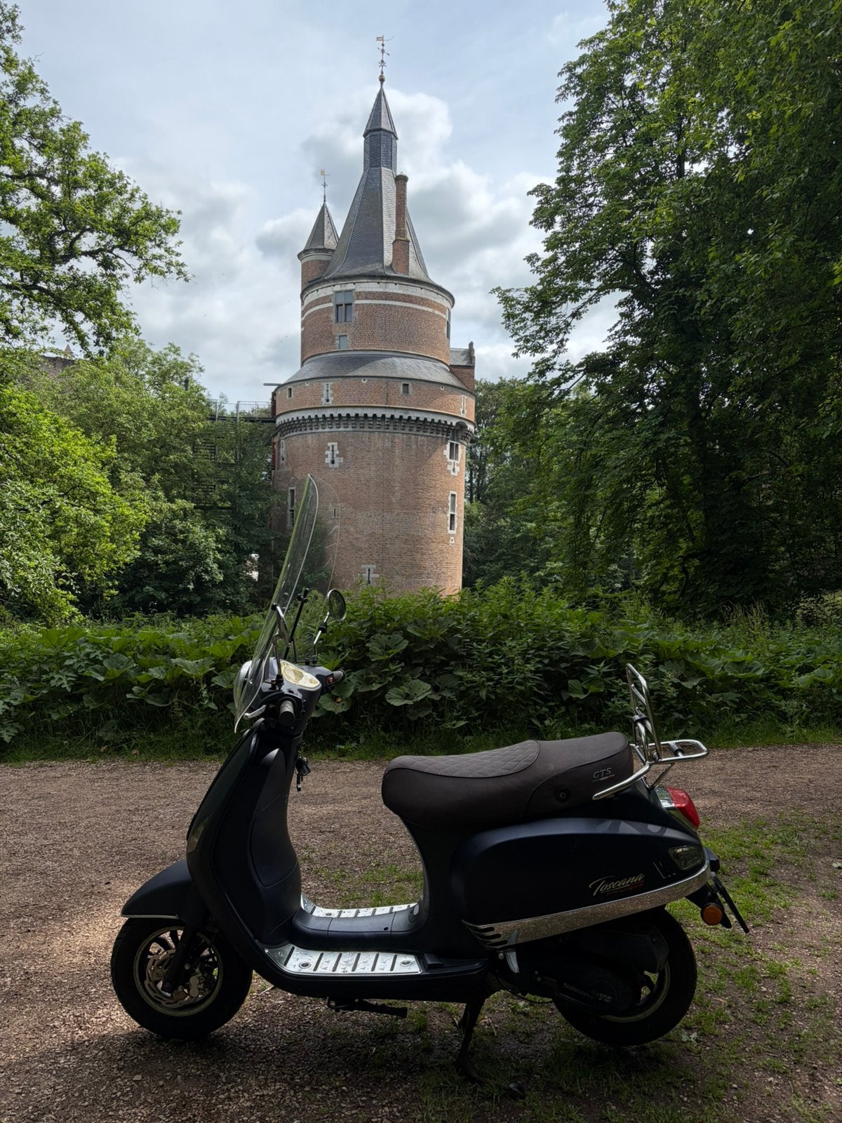 GTS TOSCANA EXCLUSIVE, Ophalen, Maximaal 45 km/u, 70 cc, Zo goed als nieuw