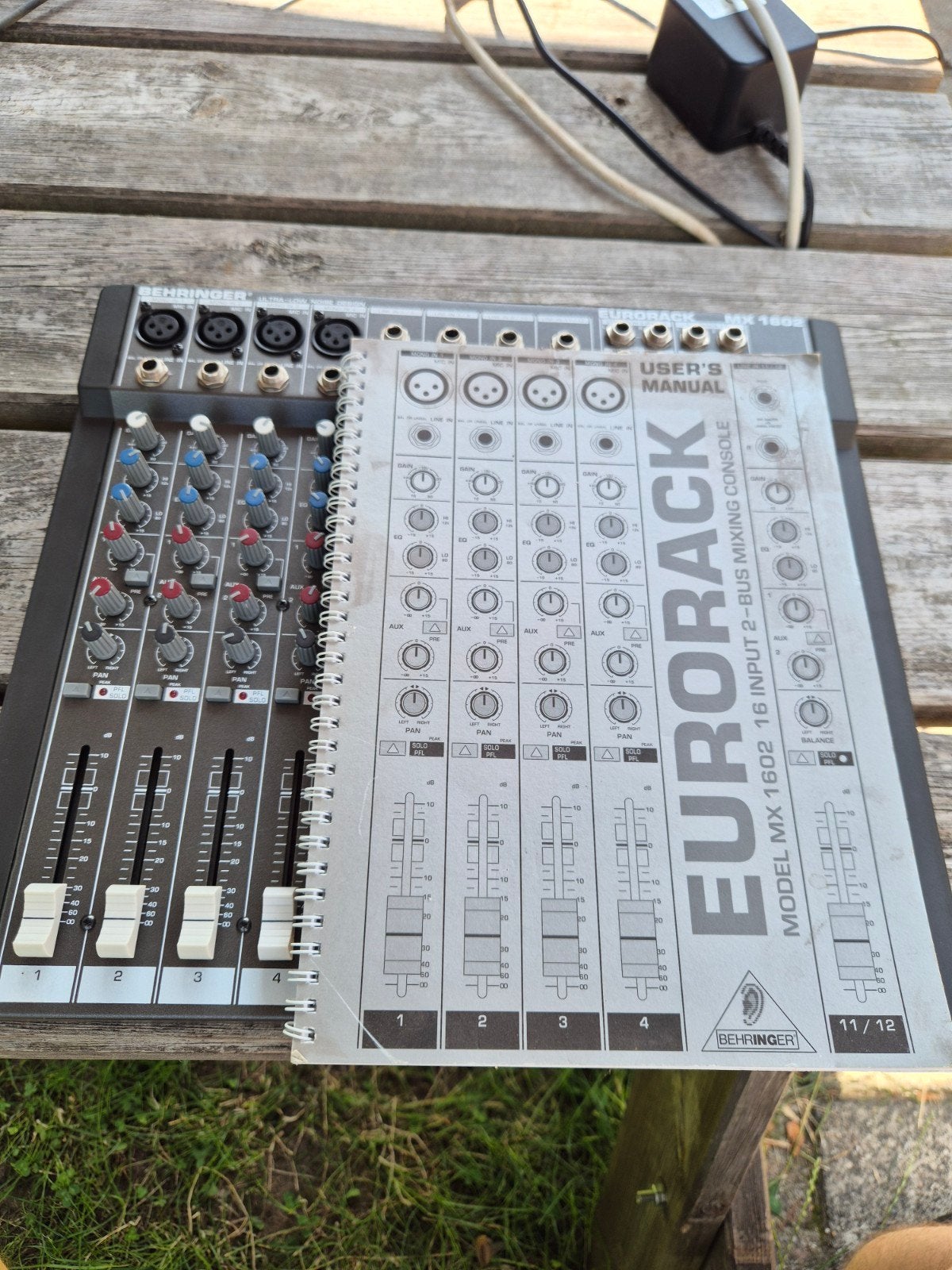 Behringer Eurorack MX1602 Mengpaneel met 16 kanalen, Ophalen of Verzenden, Gebruikt, 10 tot 20 kanalen, Microfooningang
