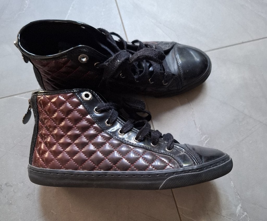 Zwart met bordeaux sneakers, Geox, Zwart, Ophalen of Verzenden, Sneakers of Gympen