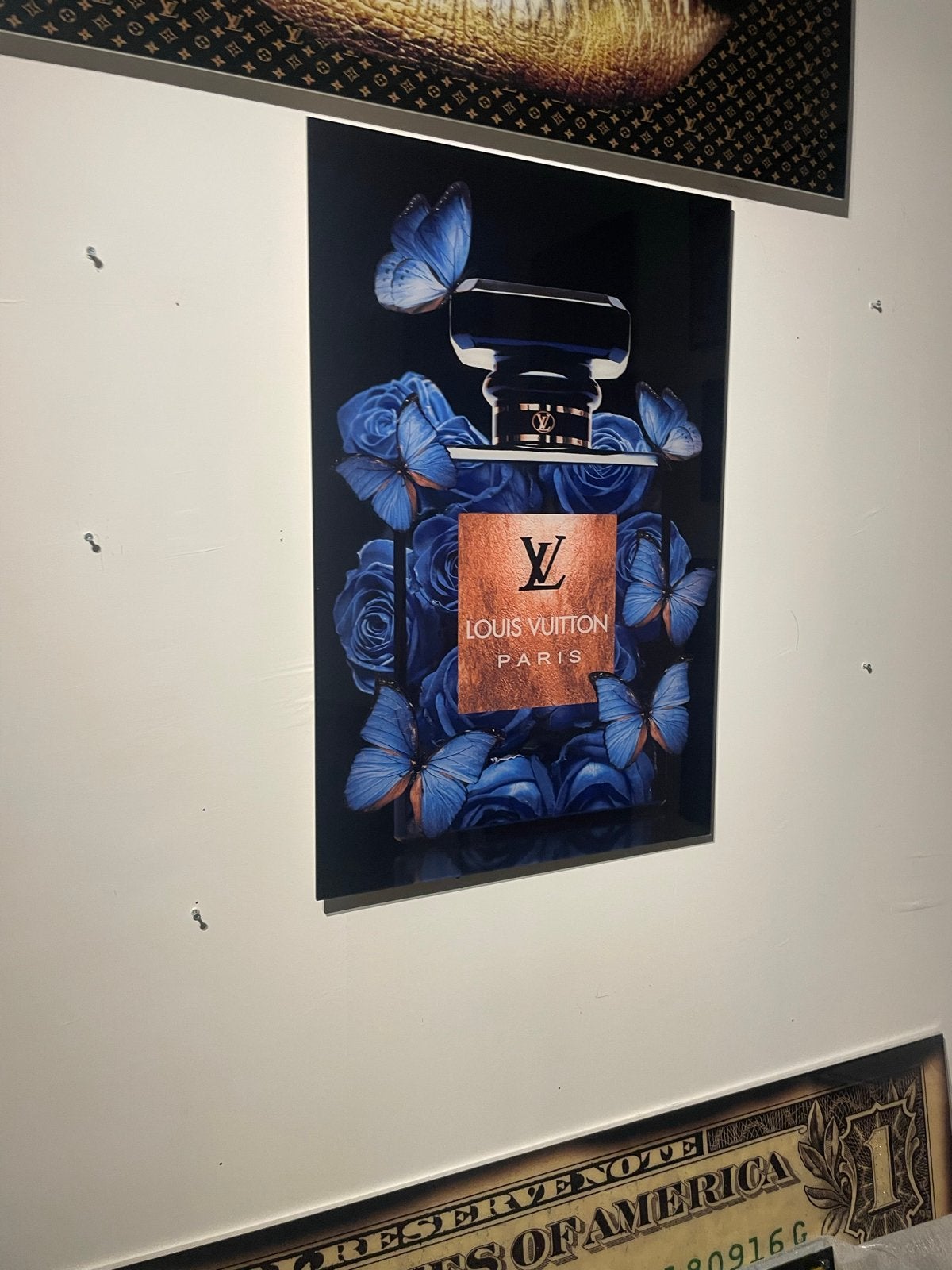 Louis Vuitton Parfumfles Schilderij 90x60 plexiglas, Schilderij, Ophalen of Verzenden, Zo goed als nieuw, Glas