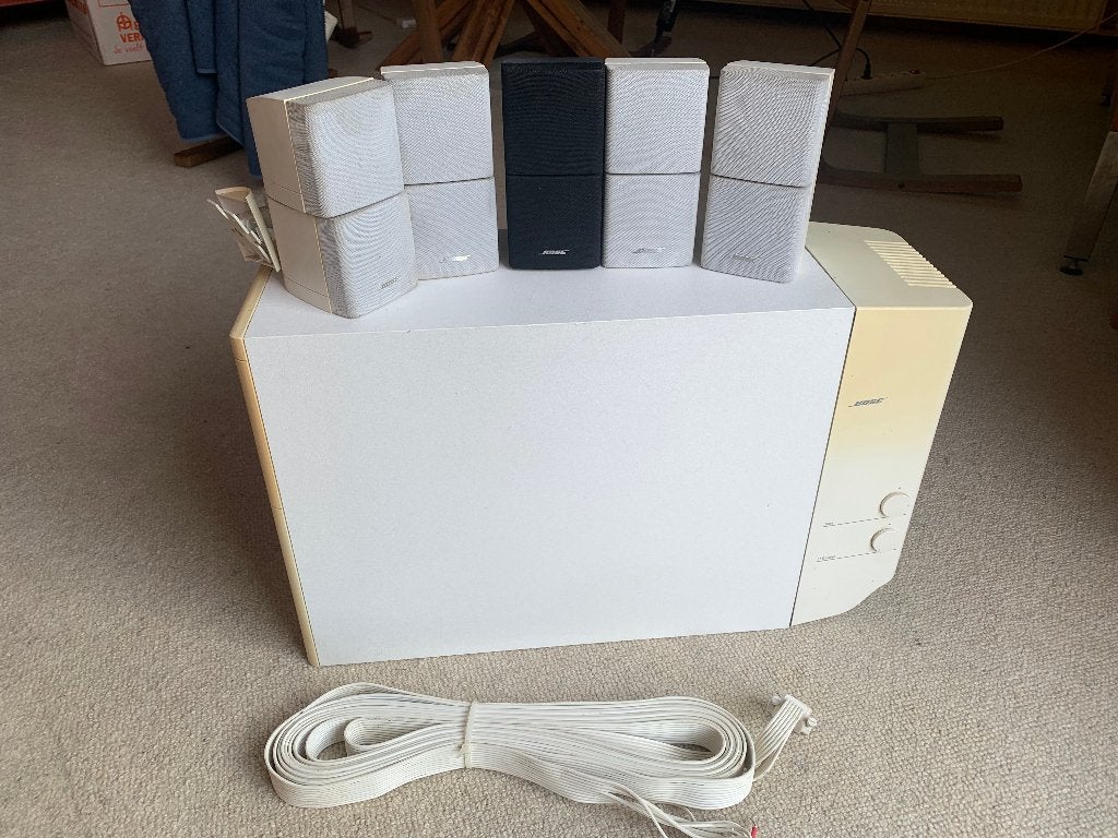 Bose Acoustimass 15 kubussen + sub + kabel, Ophalen, Gebruikt, Inclusief kabels, Speakerset