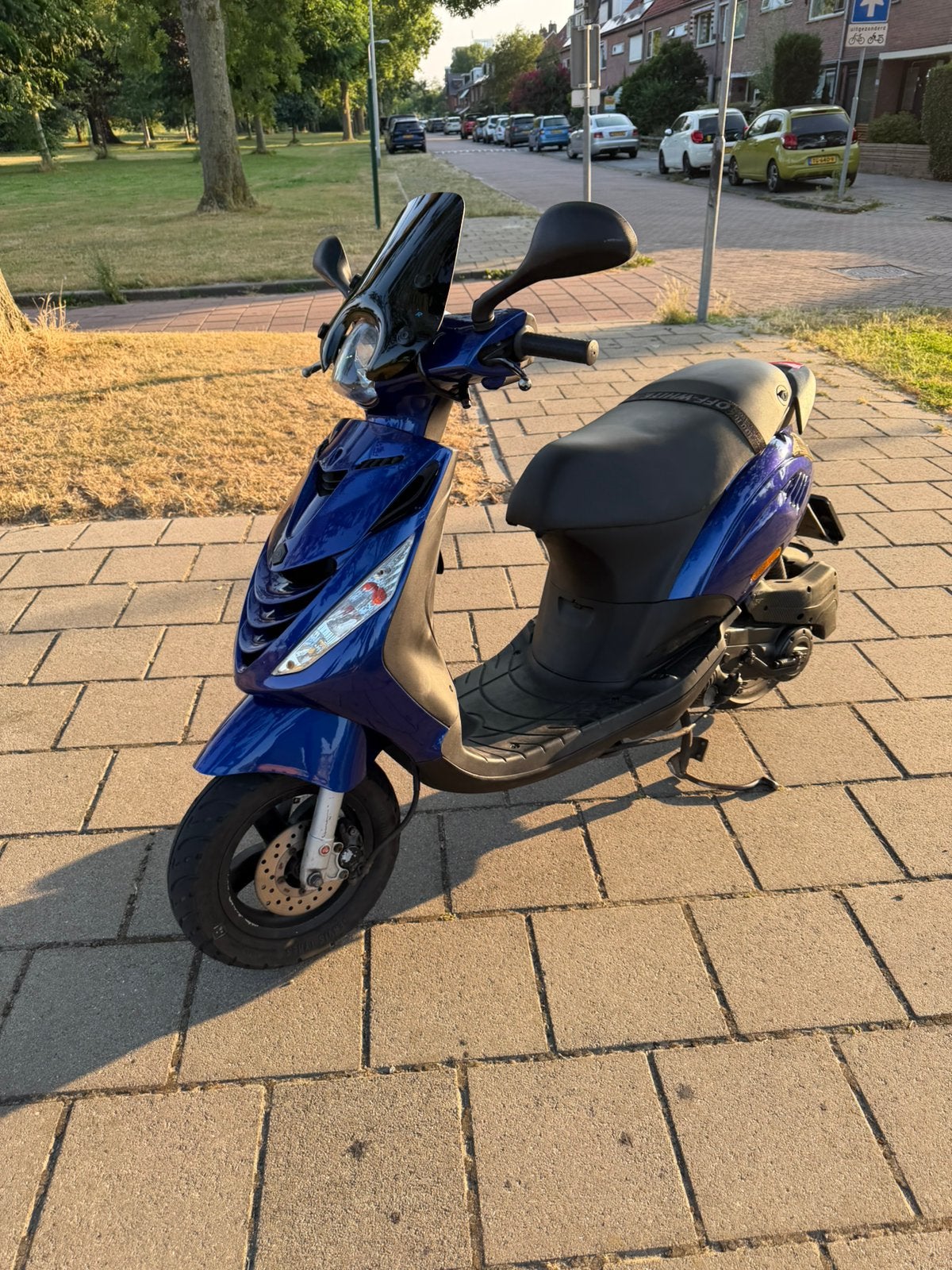 Piaggio zip 4t 80cc brom, Fietsen en Brommers, Scooters | Piaggio, Ophalen, Gebruikt, Maximaal 45 km/u, Zip