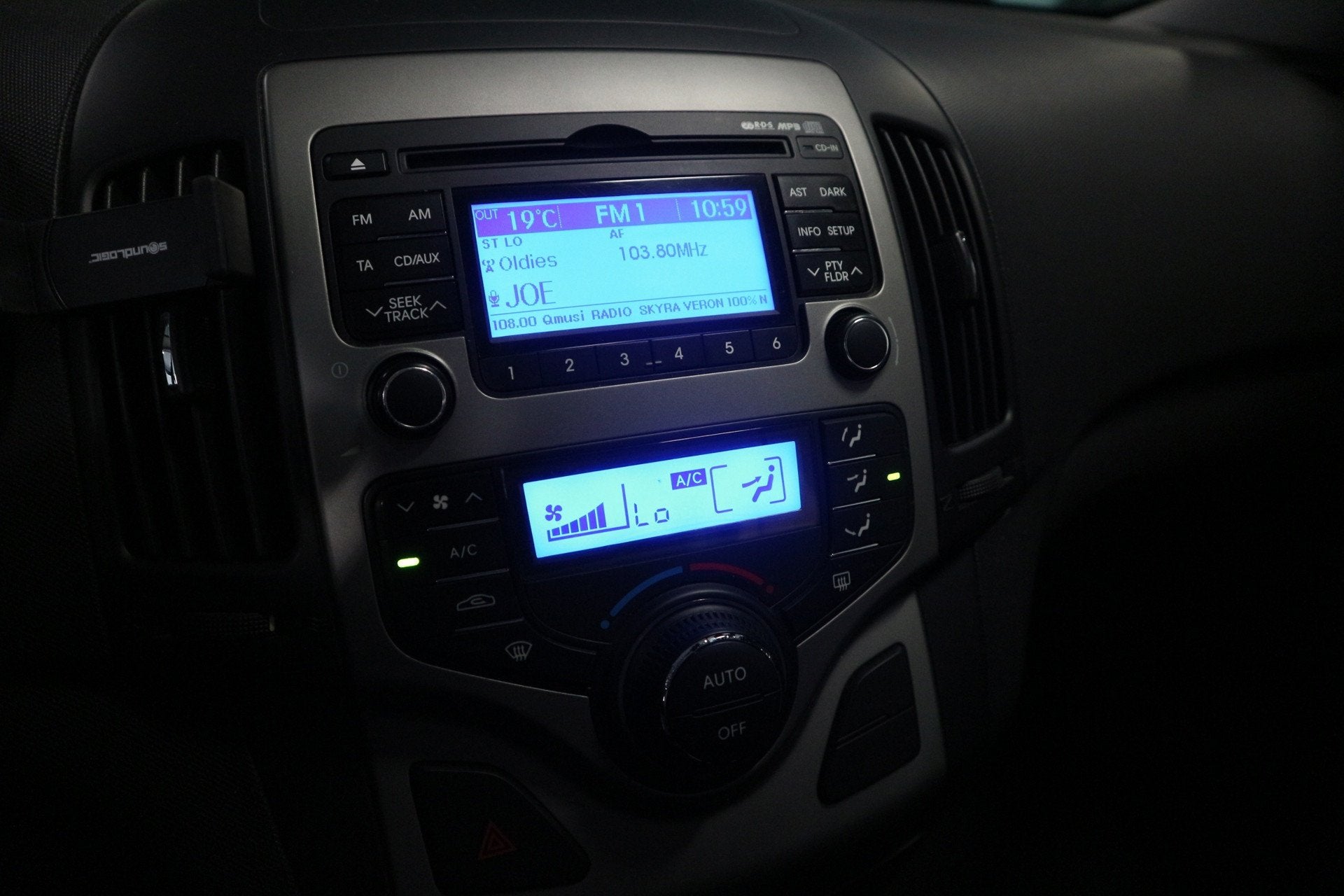 Hyundai I30 1.6i i-Motion / AIRCO / WHITE PACK / APK 2027 !, Euro 5, Gebruikt, 1591 cc, 4 cilinders