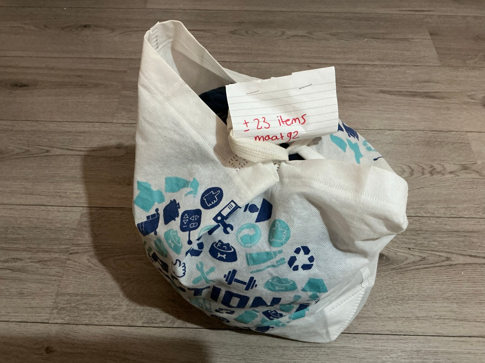 Verrassingszak jongenskleding maat 92 - 23 stuks, Kinderen en Baby's, Ophalen, Gebruikt, Jongen, Setje