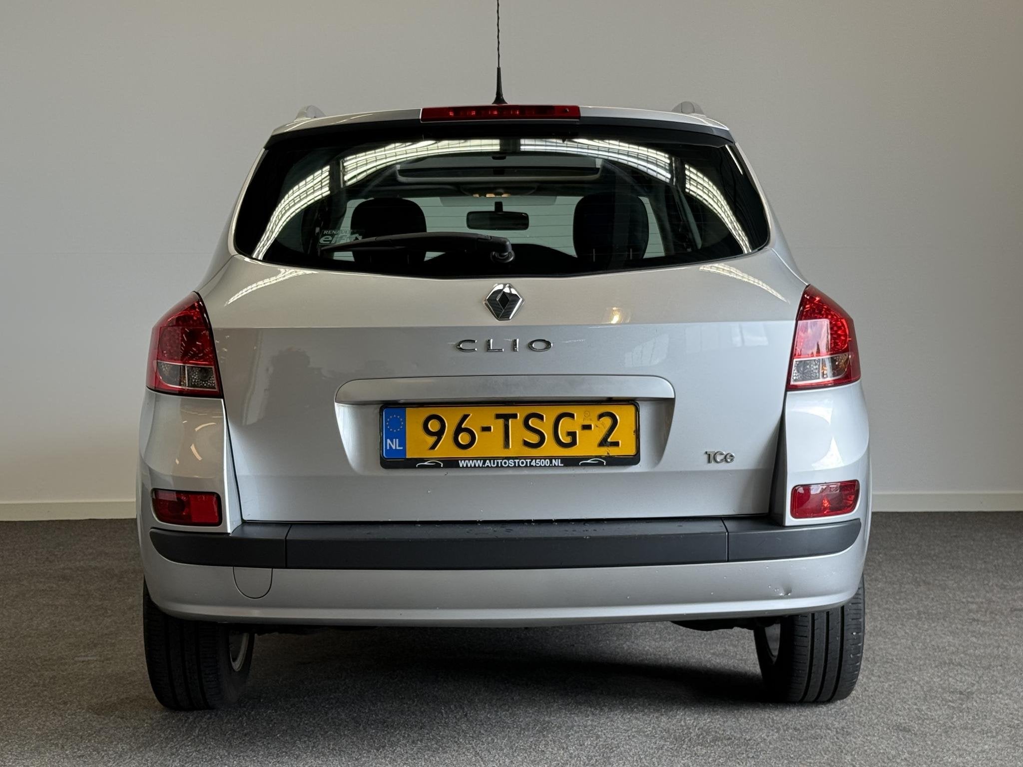 Renault Clio Estate 1.2 TCE Collection Schuif-kanteldak!, Auto's, Renault, Voorwielaandrijving, Euro 5, Gebruikt, 4 cilinders