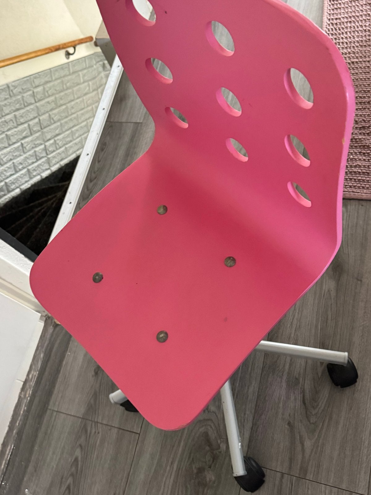 Roze bureaustoel met wieltjes, Ophalen, Gebruikt, Roze, Bureaustoel