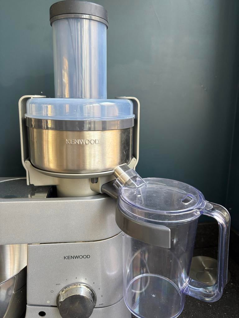 Kenwood Sapcentrifuge en Vleesmolen Opzetstuk, Ophalen of Verzenden, Zo goed als nieuw, Elektrisch, Sapcentrifuge