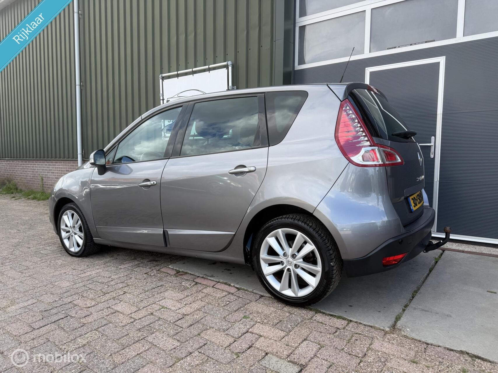 Renault Scenic 1.6 Celsium|Airco|Cruise|Navi|Bluetooth|APK 6, Voorwielaandrijving, Gebruikt, 1295 kg, 4 cilinders