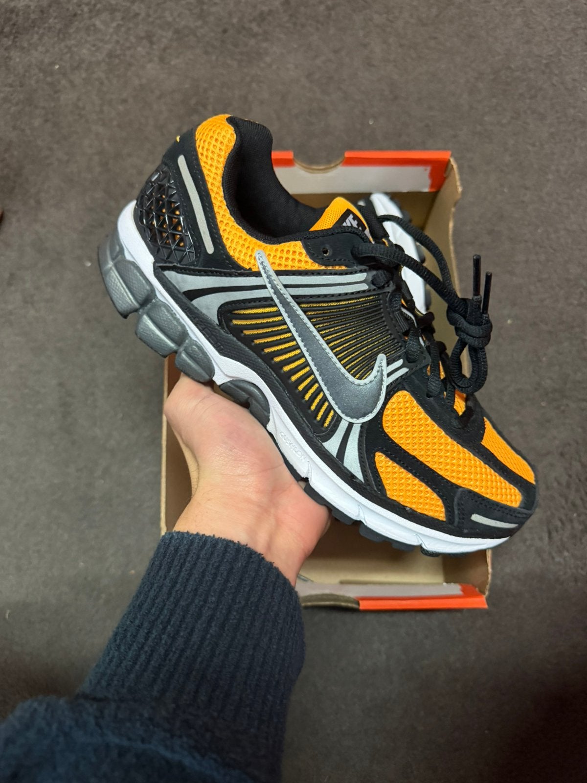 Nike zoom vomero 5 sundial black, Zwart, Nieuw, Ophalen of Verzenden, Sneakers of Gympen