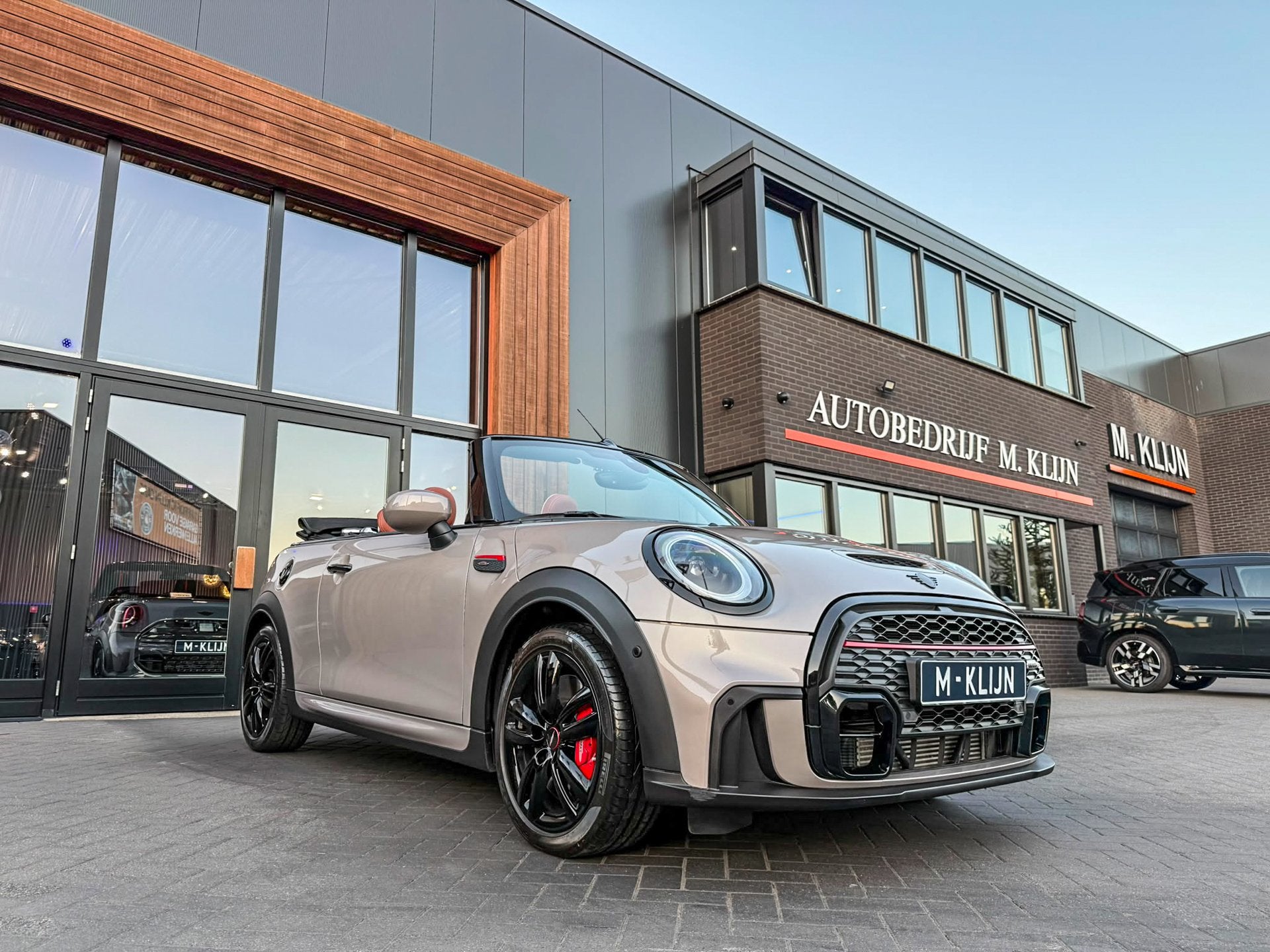 MINI Cabrio 2.0 John Cooper Works JCW Pack F1 aut Rooftopgre, Auto's, Mini, 1998 cc, Gebruikt, Cabriolet, 4 stoelen