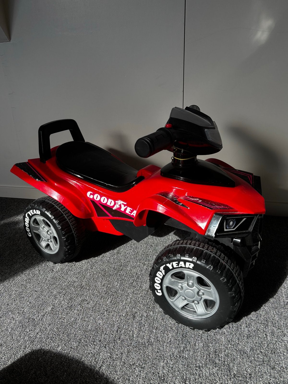 Rode Kinder Quad - Goodyear Design, Gebruikt