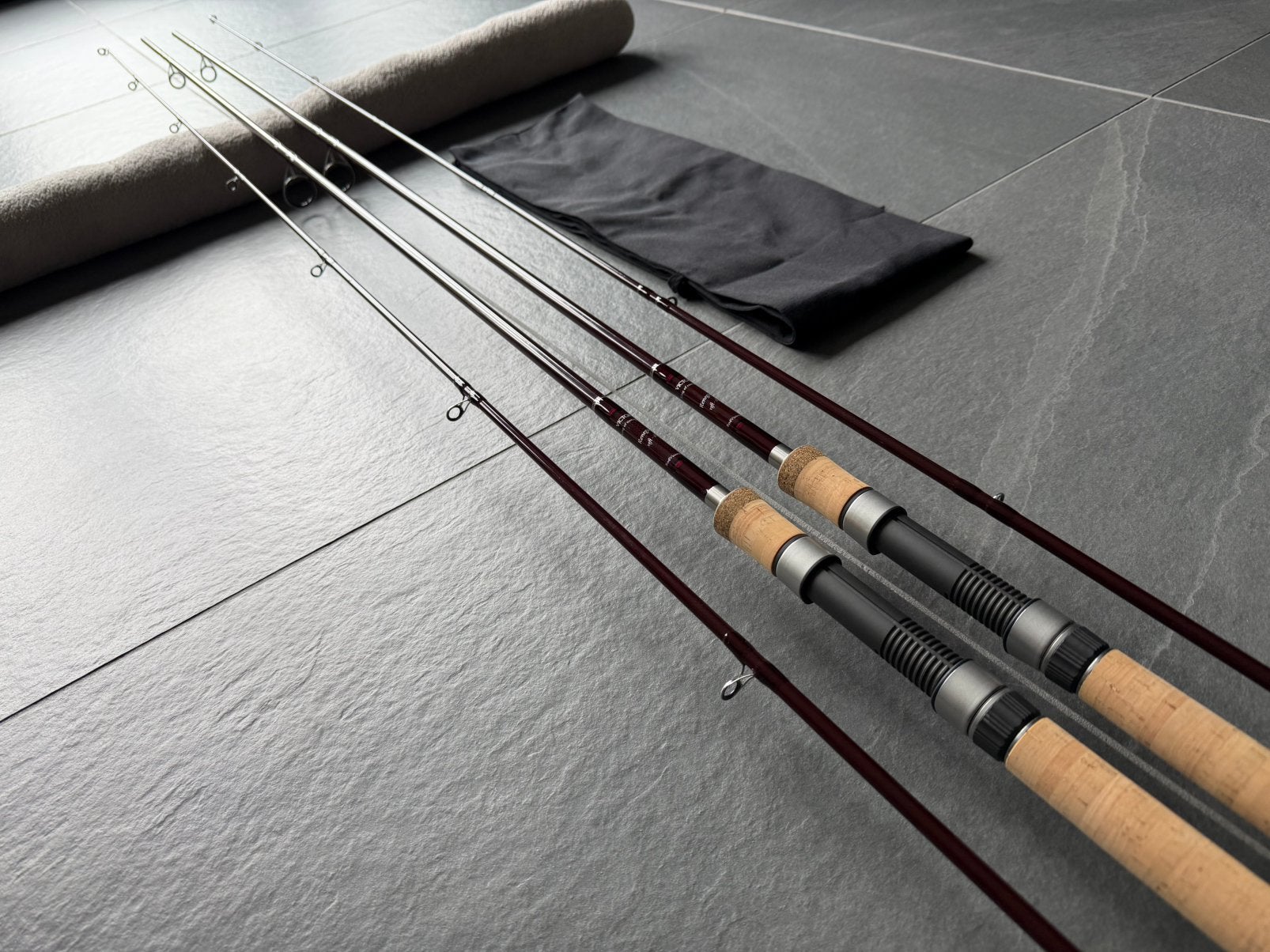 2 x Rod Visions Victory Renegade 12ft 2lbs NIEUW ONGEBRUIKT, Ophalen, Nieuw, Complete set