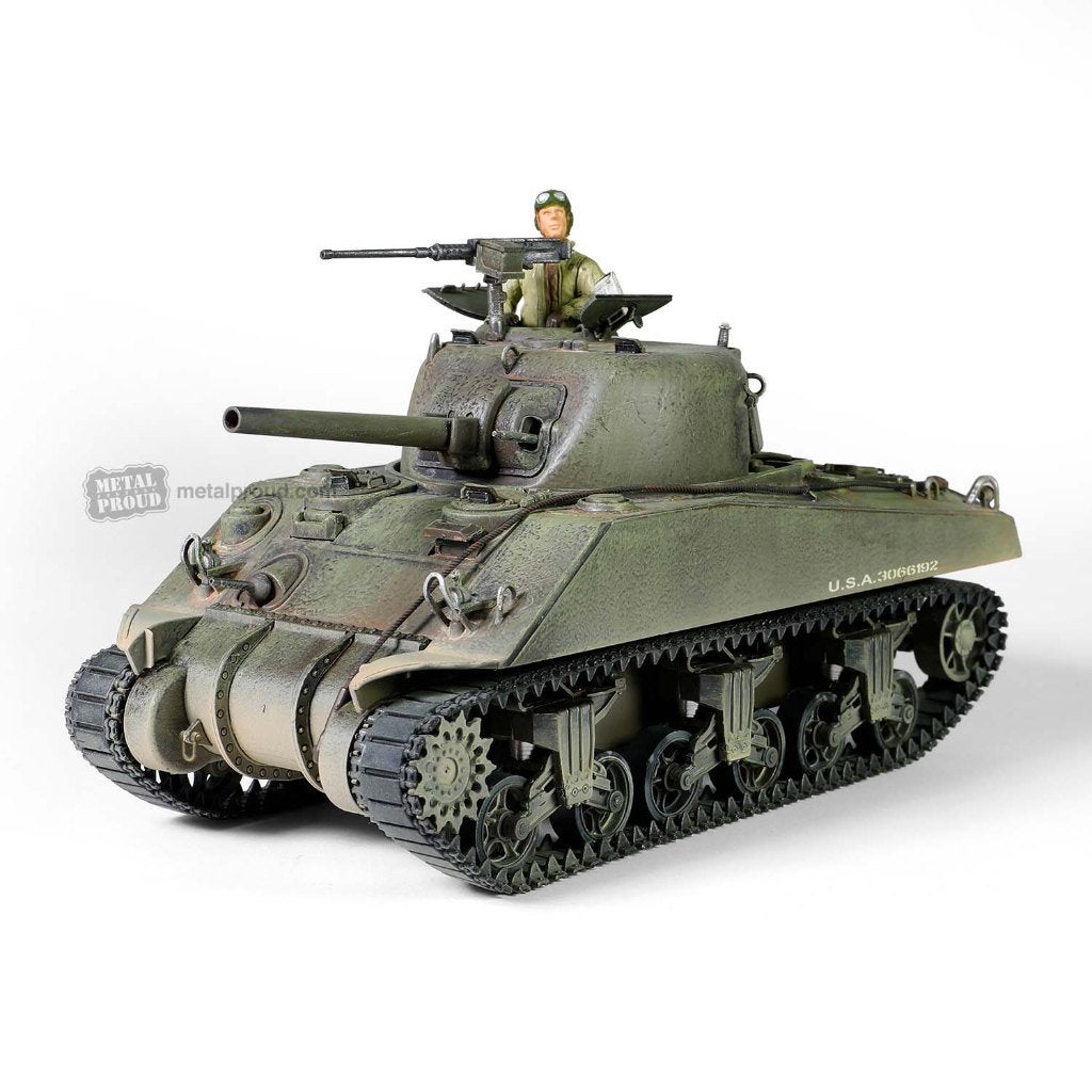 M4A1 Sherman 753rd Tank Battalion U.S. Army Forces of Valor, Hobby en Vrije tijd, Modelbouw | Auto's en Voertuigen, Overige merken