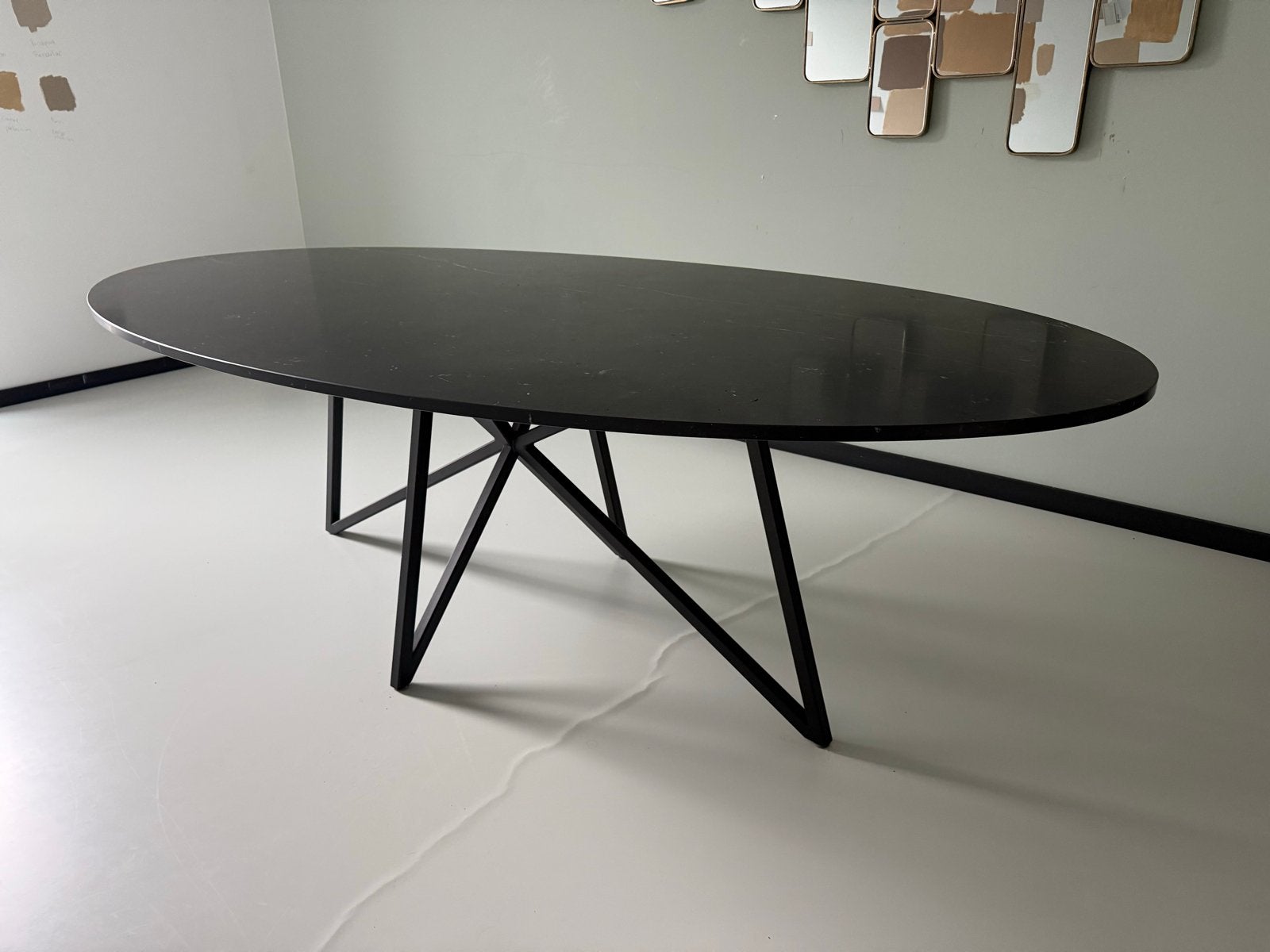 Ovale eettafel met echt zwart marmeren blad (260x120cm), Ophalen, Overige materialen, Gebruikt, 100 tot 150 cm