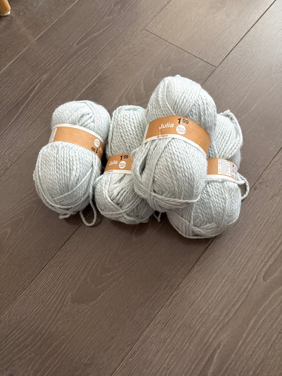 4 bollen mintgroene Julia wol van Zeeman, 100 gram, Hobby en Vrije tijd, Ophalen of Verzenden, Nieuw, Breien of Haken, Wol of Garen