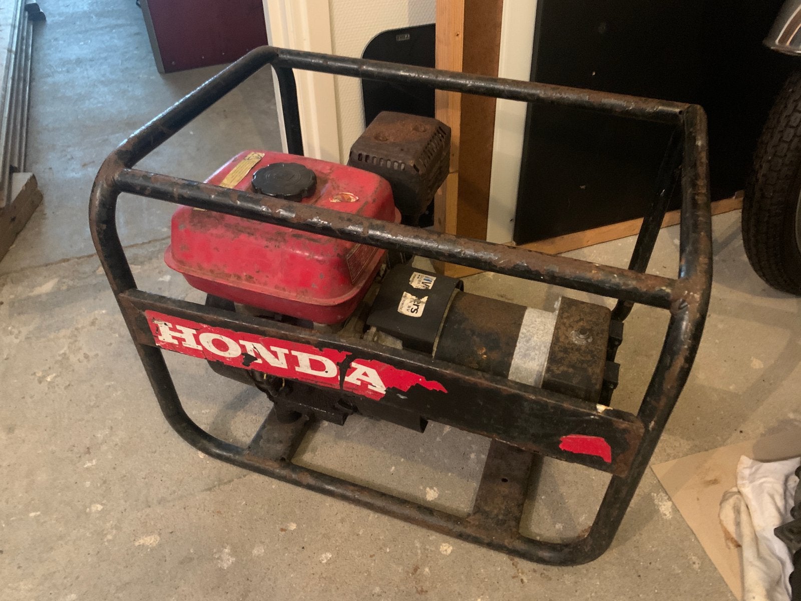 Honda benzinemotor, opknapper of onderdelen., Ophalen, Gebruikt, Benzinemotor, 1800 rpm of meer