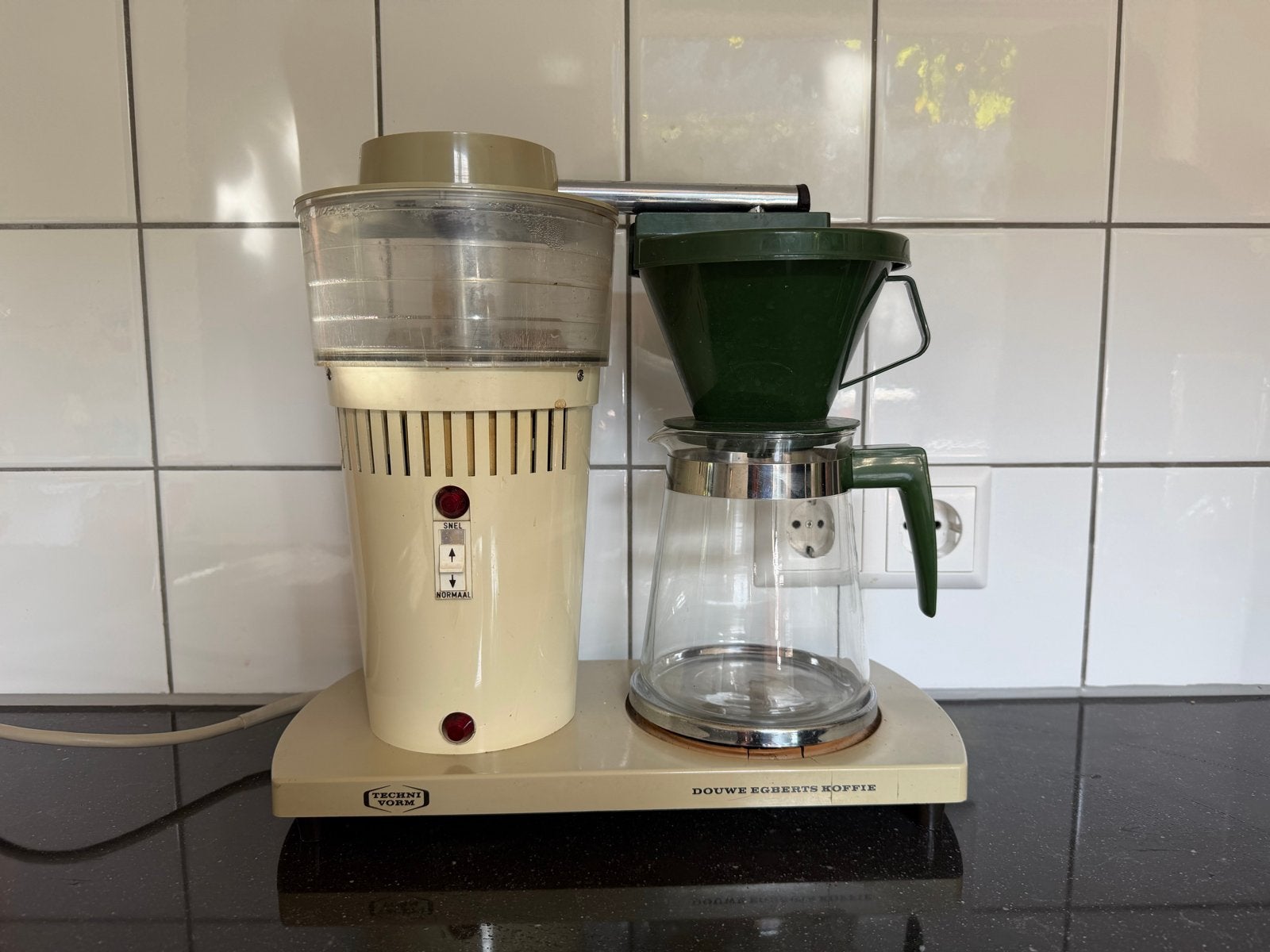 Vintage Technivorm Douwe Egberts Koffiezetapparaat 1968, Witgoed en Apparatuur, Ophalen of Verzenden, Gebruikt, Koffiemachine
