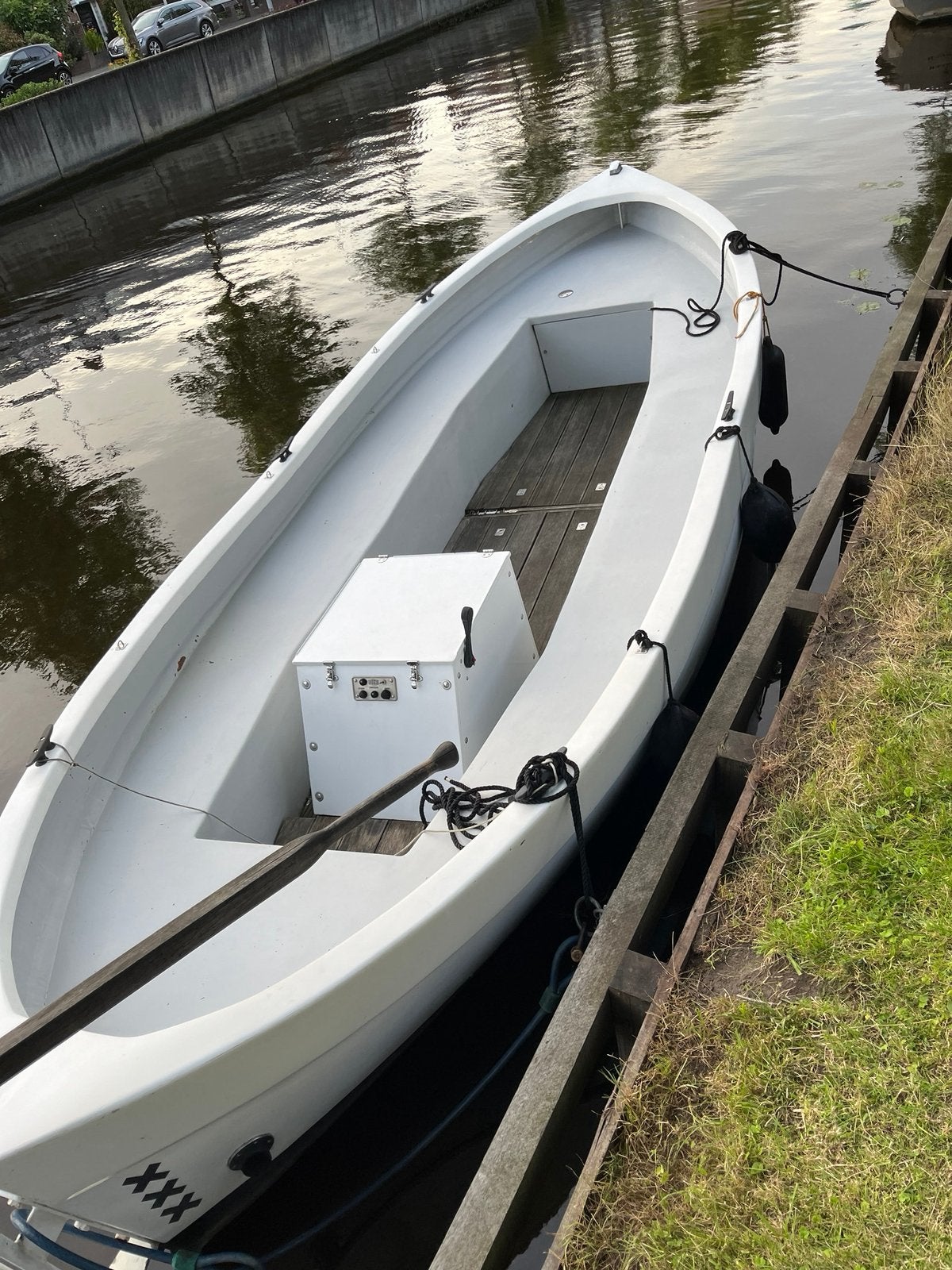 Polyester sloep van circa 7m lang, Watersport en Boten, Ophalen, Gebruikt, Motor en Techniek, Motorboot