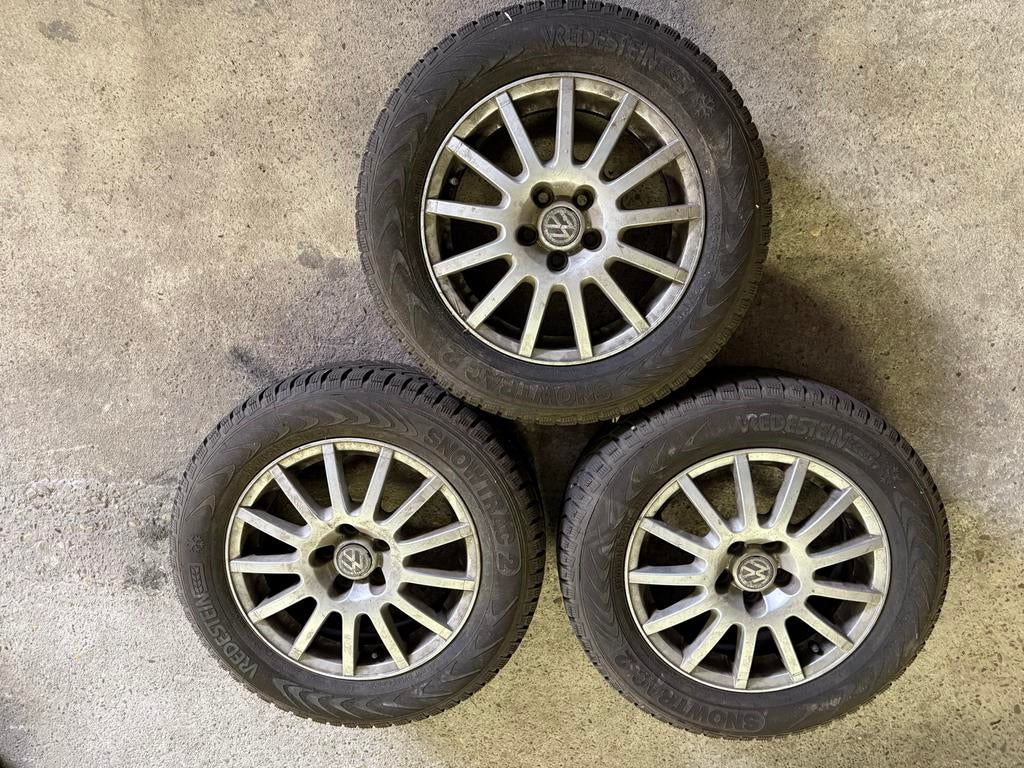 3x VW Wielen met Vredestein Snowtrac 2 Winterbanden, Auto-onderdelen, Banden en Velgen, Gebruikt, 15 inch, Banden en Velgen, Personenwagen