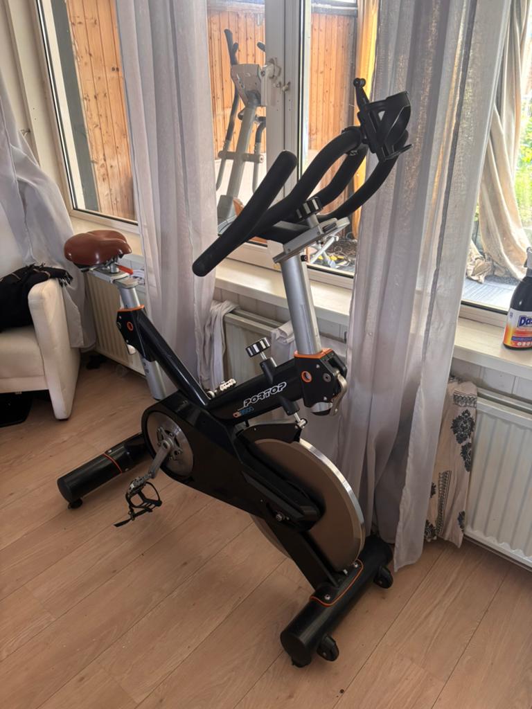 SPORTOP Spinning bike CB8500, Ophalen of Verzenden, Zo goed als nieuw, Spinningfiets
