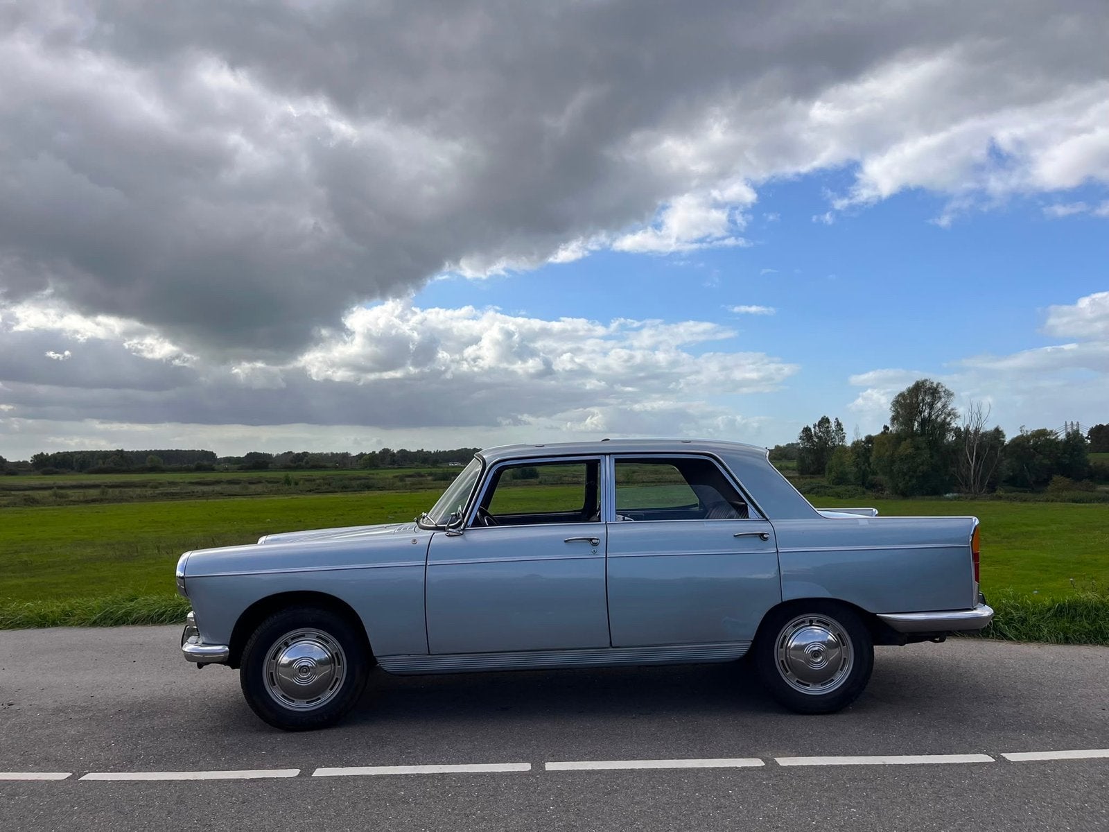 Peugeot 404 Injection 1966 Blauw, foto 4
